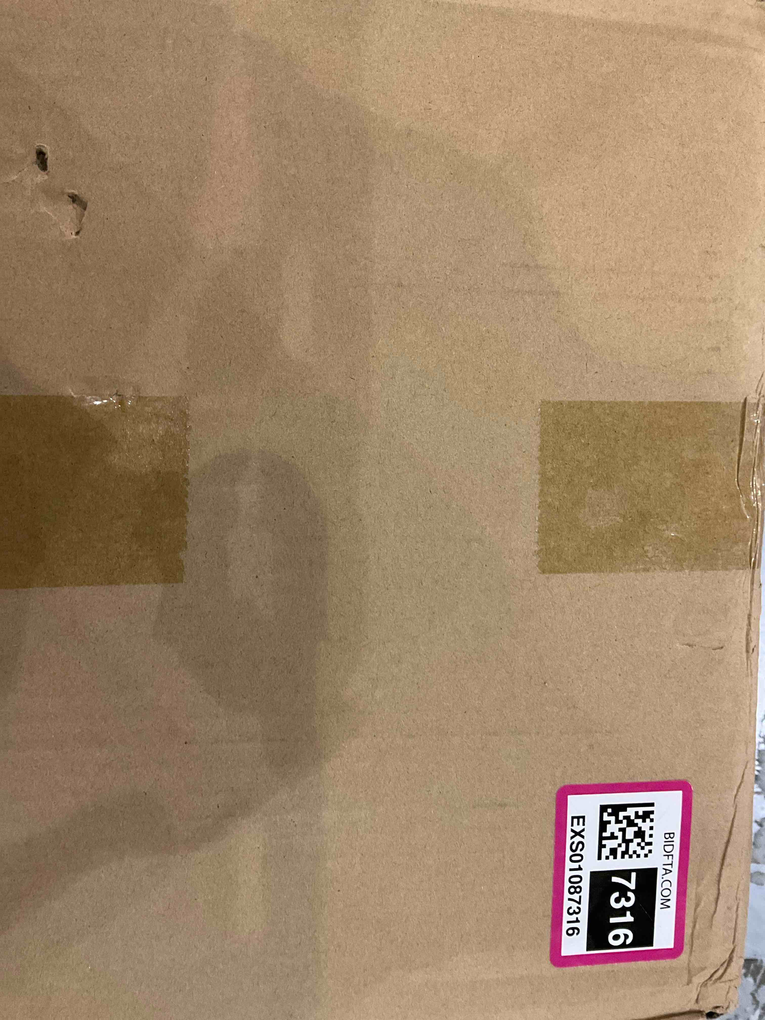 https://s3.amazonaws.com/lotting-images-prod/BargainHunt/EXS01087316_1709298771817.jpeg