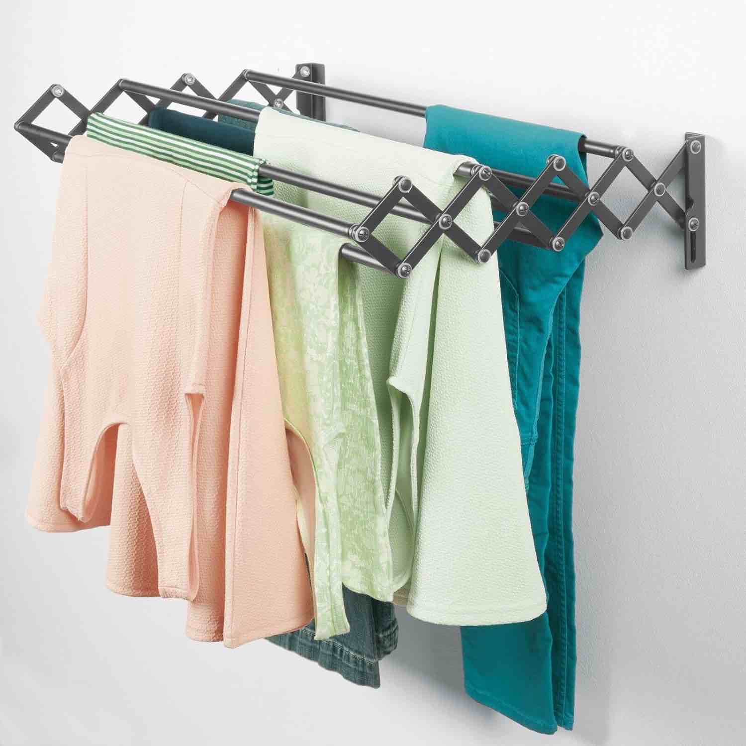 https://s3.amazonaws.com/lotting-images-prod/BargainHunt/EXS01087393_1709321544399.jpeg