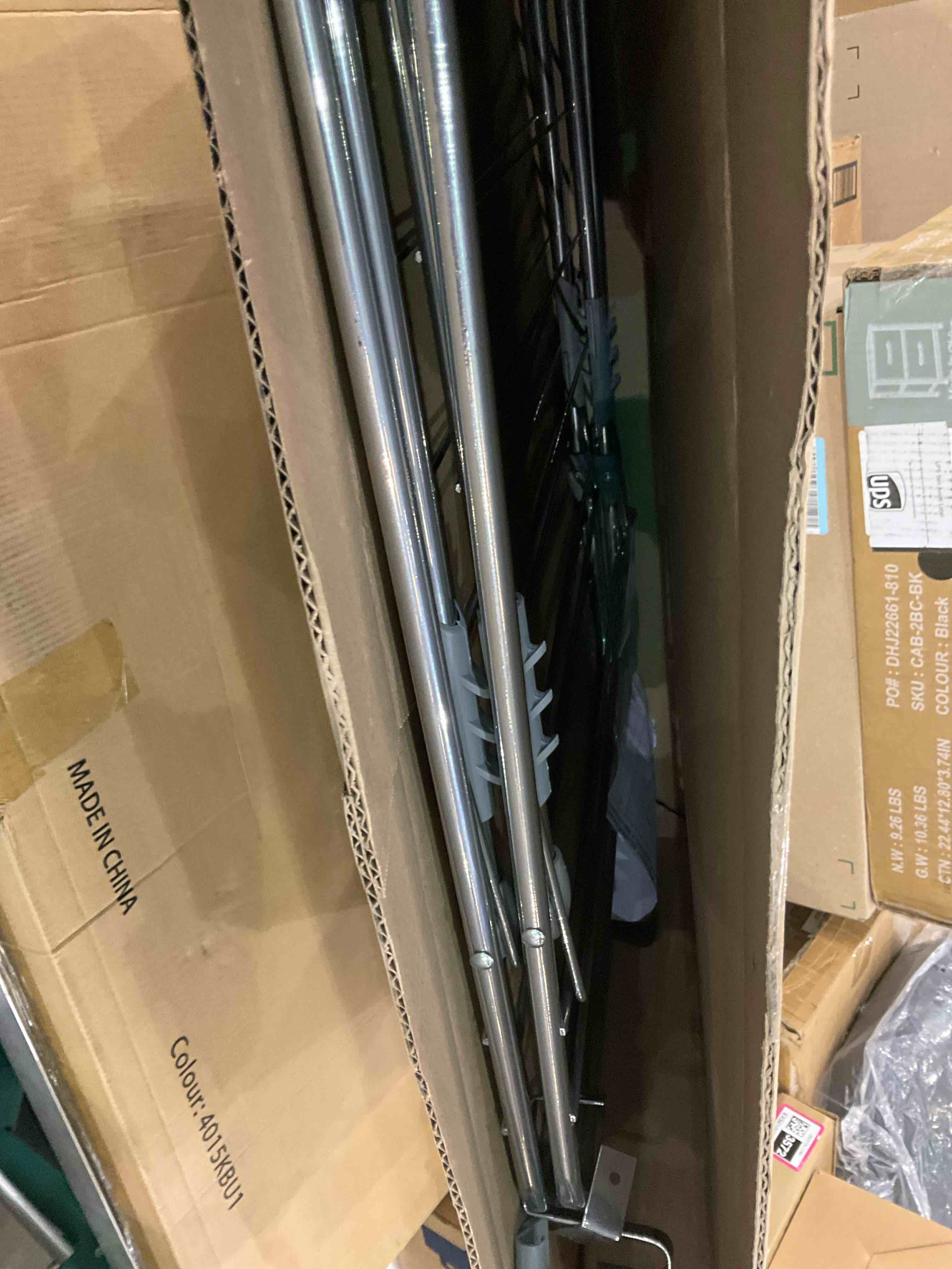 https://s3.amazonaws.com/lotting-images-prod/BargainHunt/EXS01087393_1709321596512.jpeg