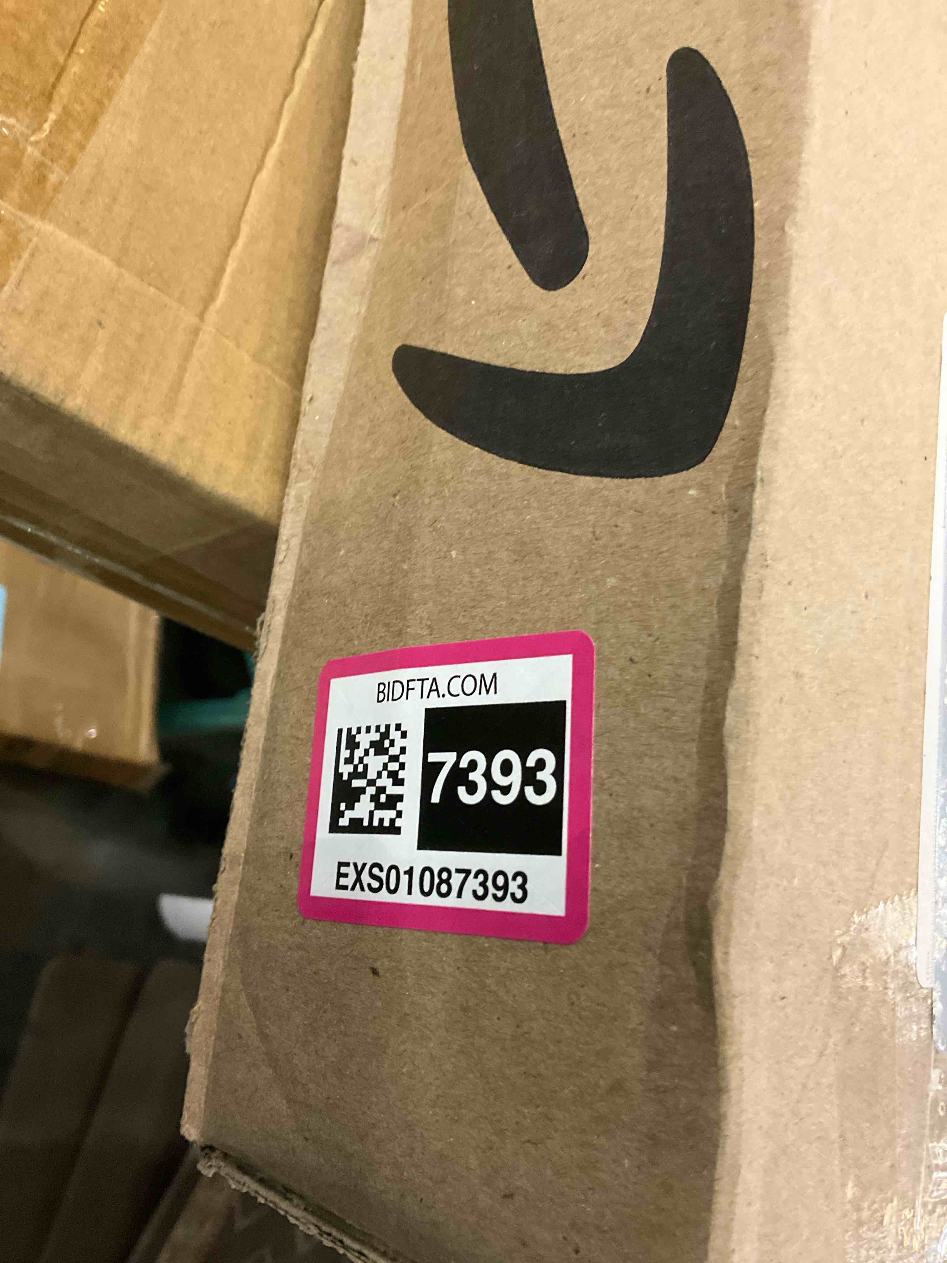 https://s3.amazonaws.com/lotting-images-prod/BargainHunt/EXS01087393_1709321644918.jpeg