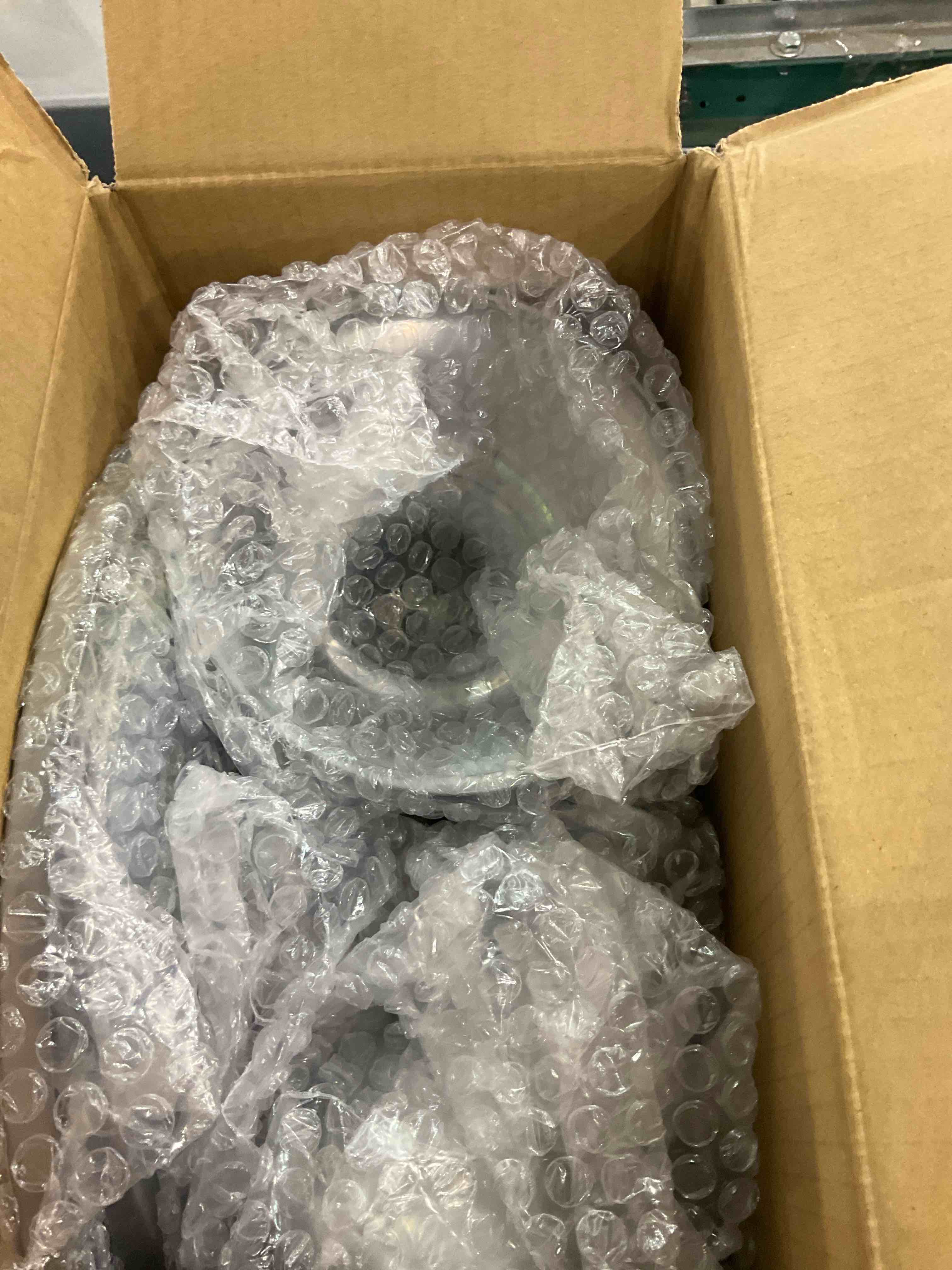 https://s3.amazonaws.com/lotting-images-prod/BargainHunt/EXS01087528_1709913586538.jpeg