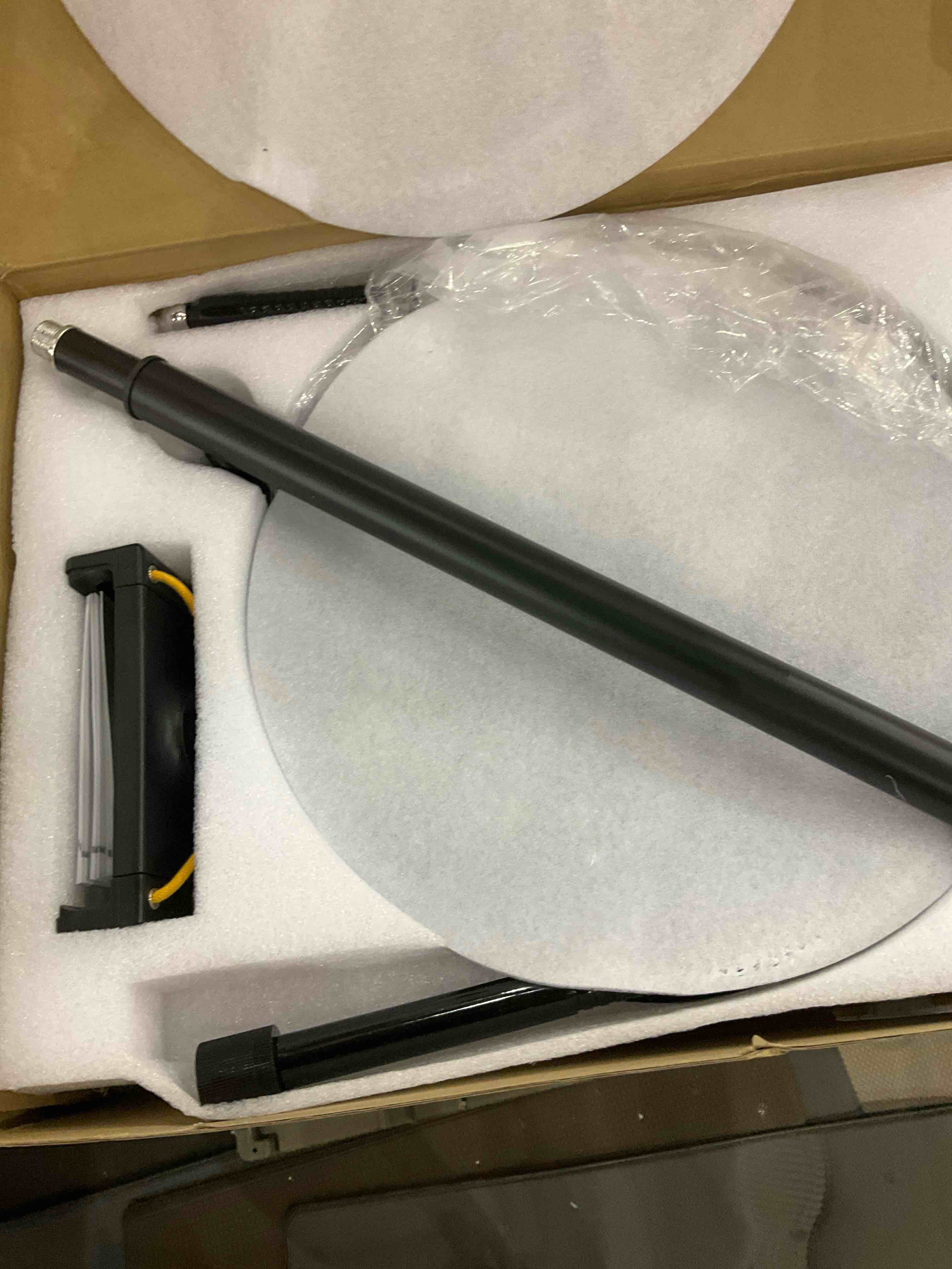 https://s3.amazonaws.com/lotting-images-prod/BargainHunt/EXS01087531_1709914036589.jpeg