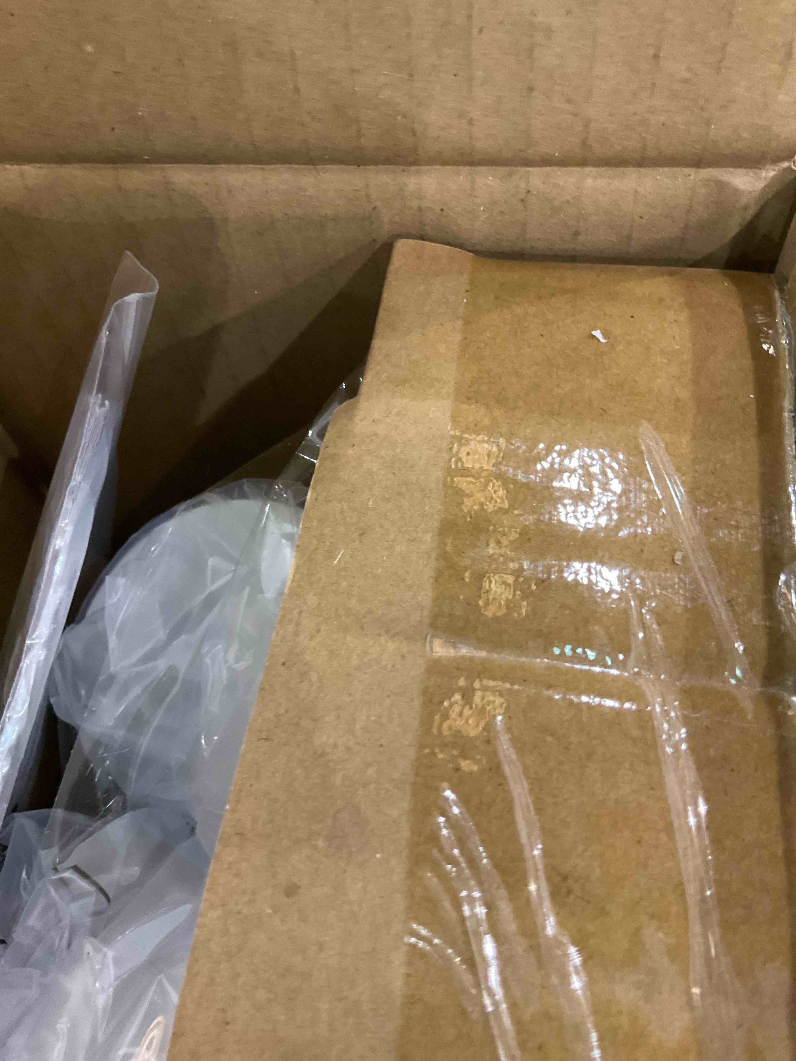 https://s3.amazonaws.com/lotting-images-prod/BargainHunt/EXS01087546_1709916558835.jpeg