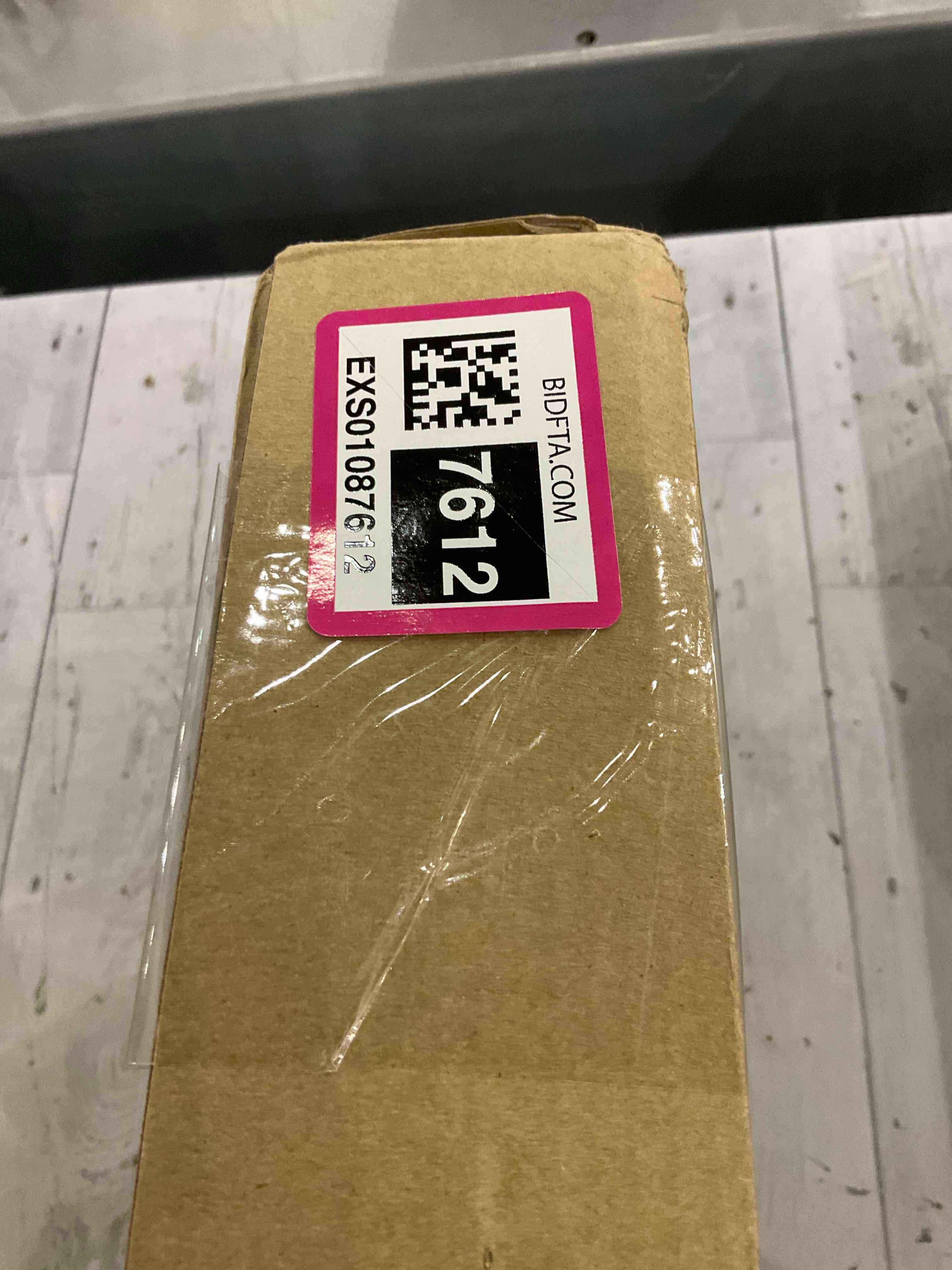 https://s3.amazonaws.com/lotting-images-prod/BargainHunt/EXS01087612_1710157687193.jpeg