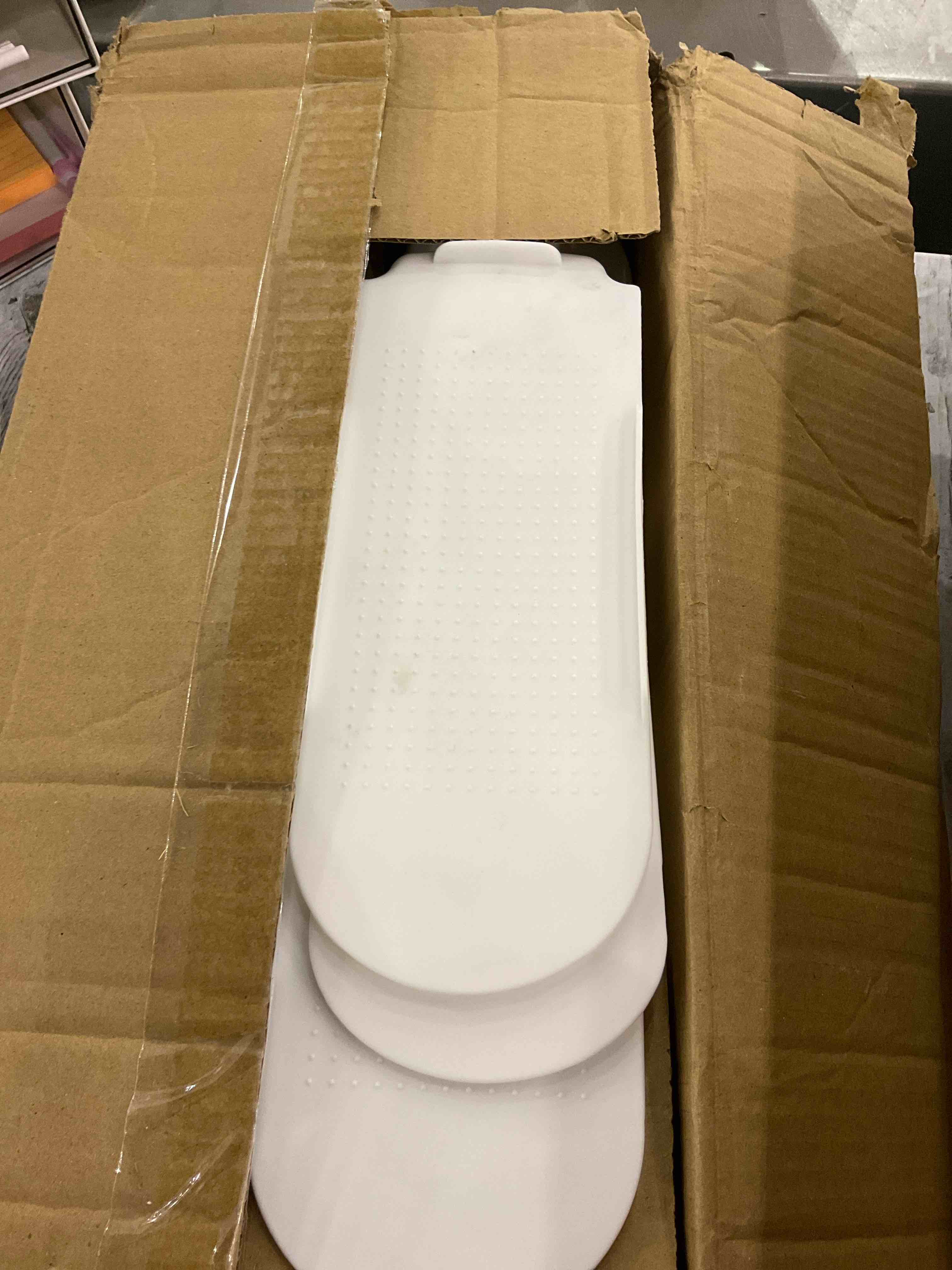 https://s3.amazonaws.com/lotting-images-prod/BargainHunt/EXS01087619_1710158452919.jpeg