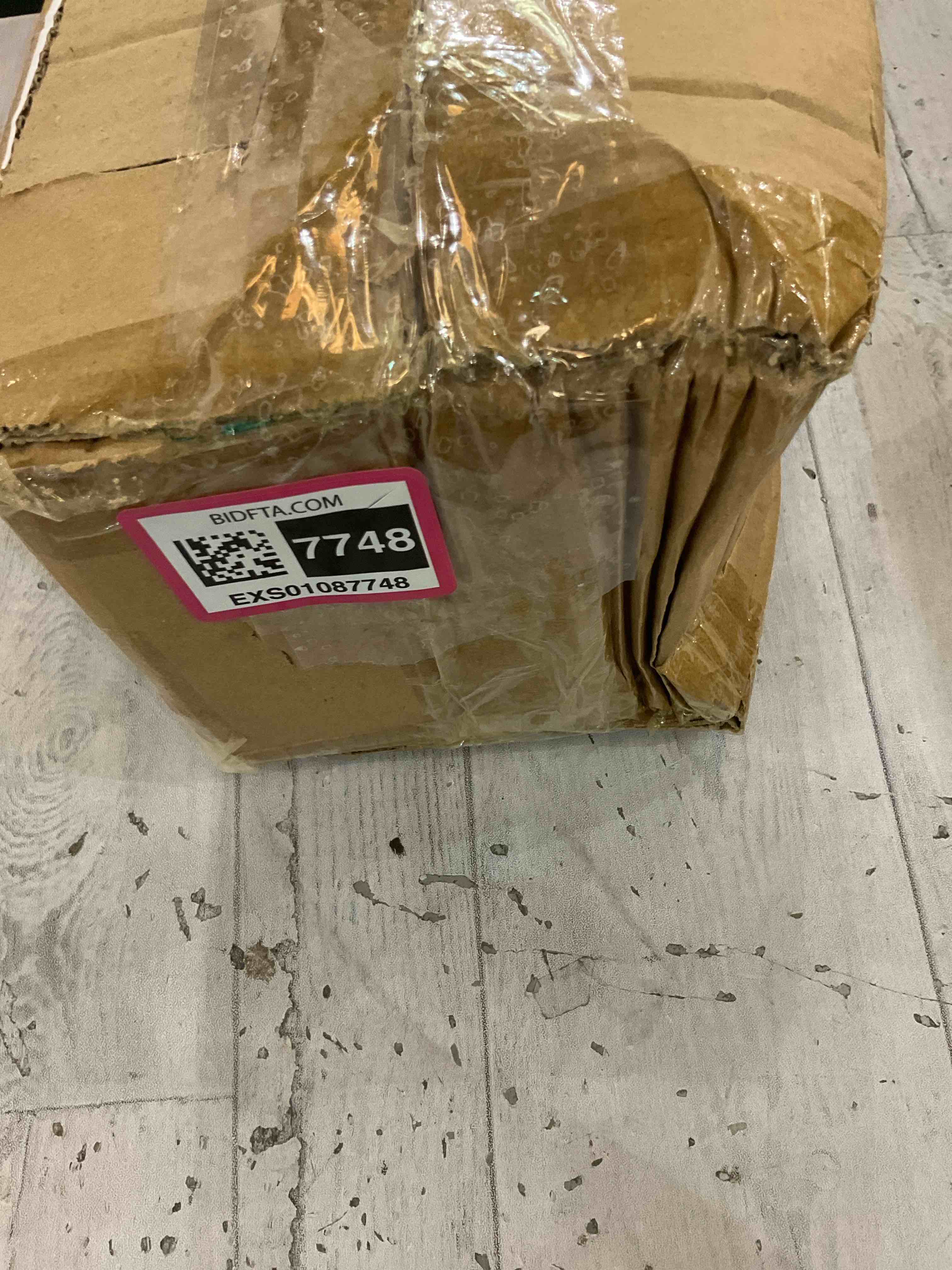 https://s3.amazonaws.com/lotting-images-prod/BargainHunt/EXS01087748_1710182083460.jpeg