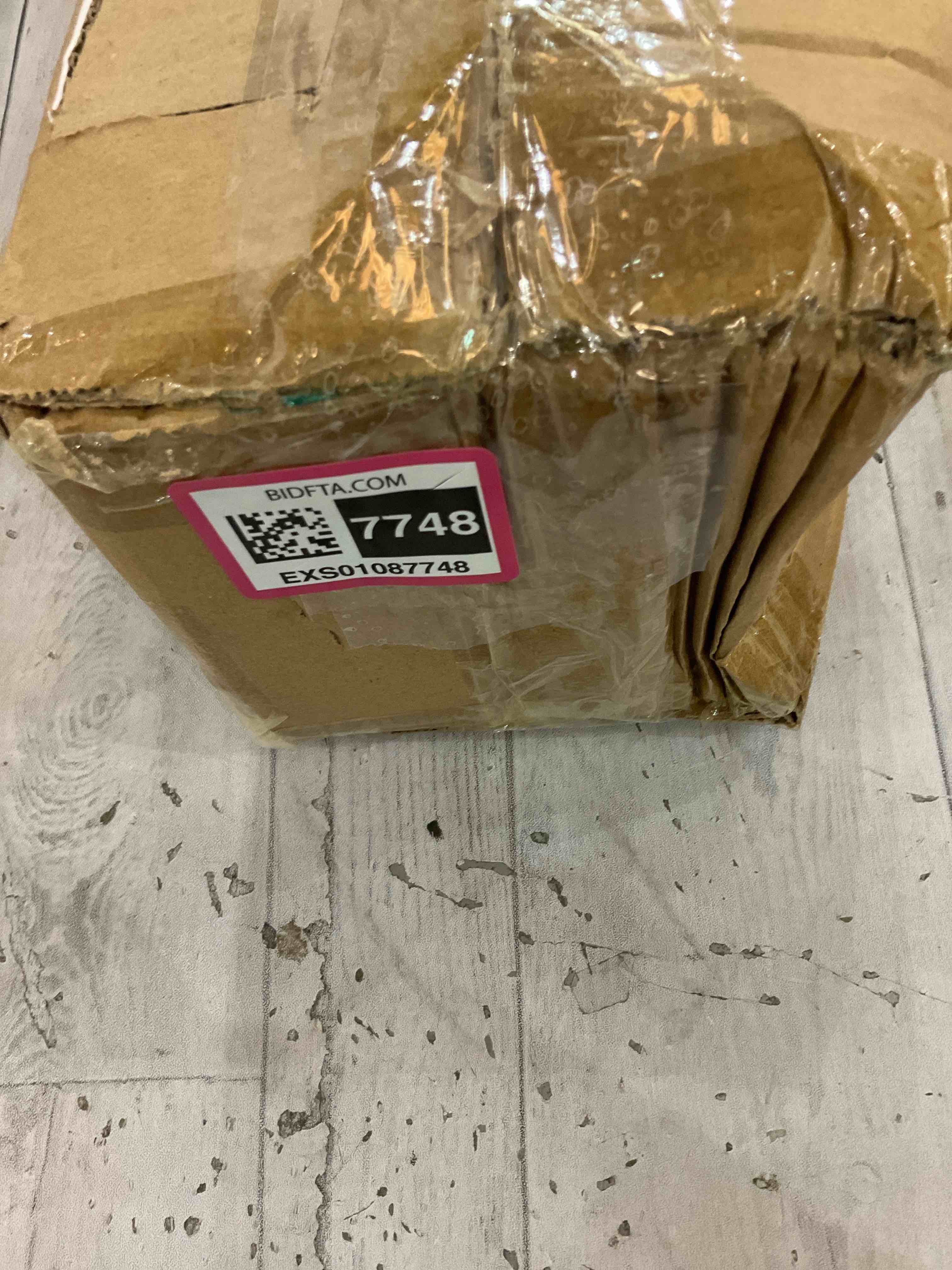 https://s3.amazonaws.com/lotting-images-prod/BargainHunt/EXS01087748_1710182084884.jpeg