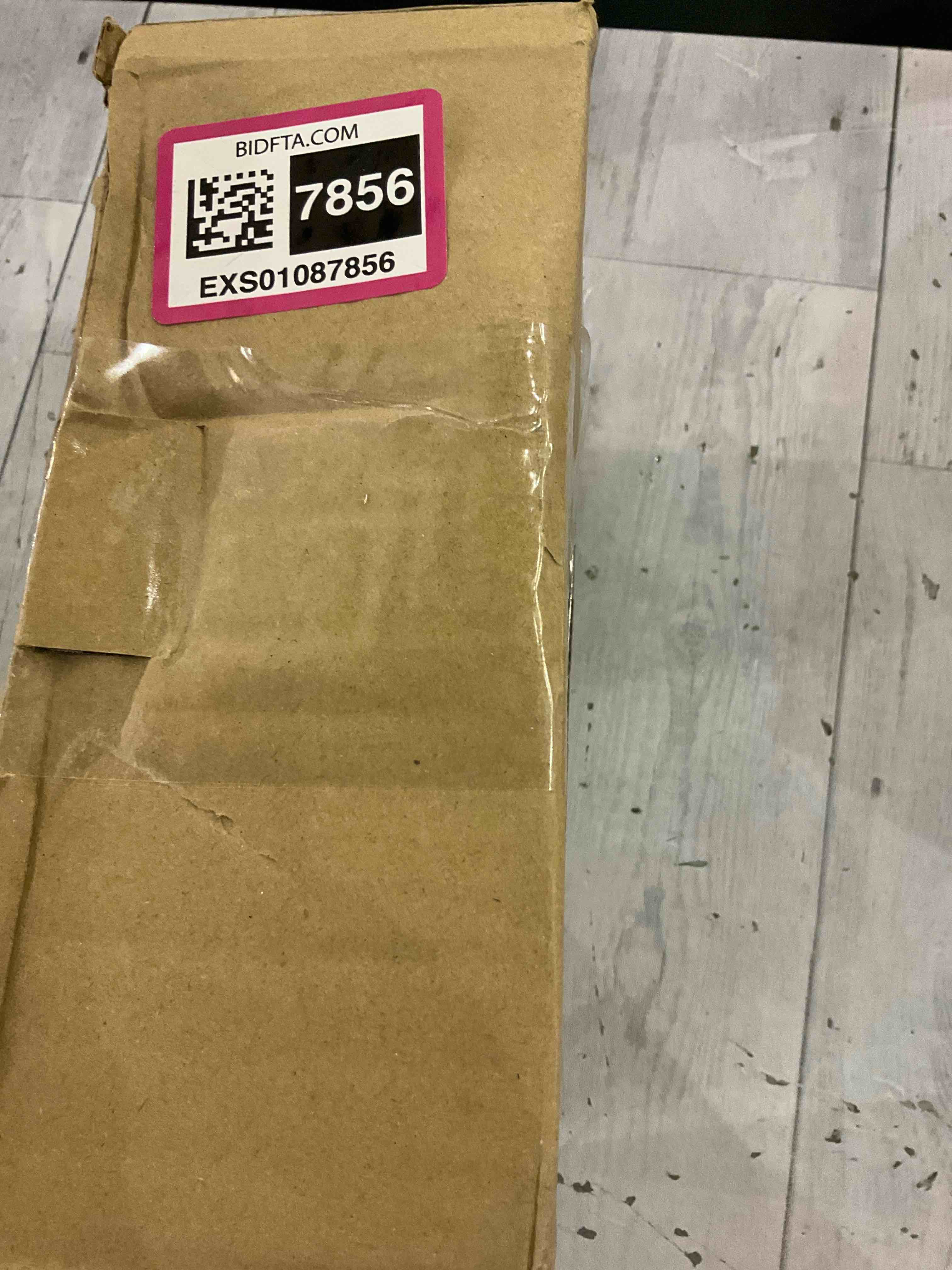 https://s3.amazonaws.com/lotting-images-prod/BargainHunt/EXS01087856_1710328972352.jpeg