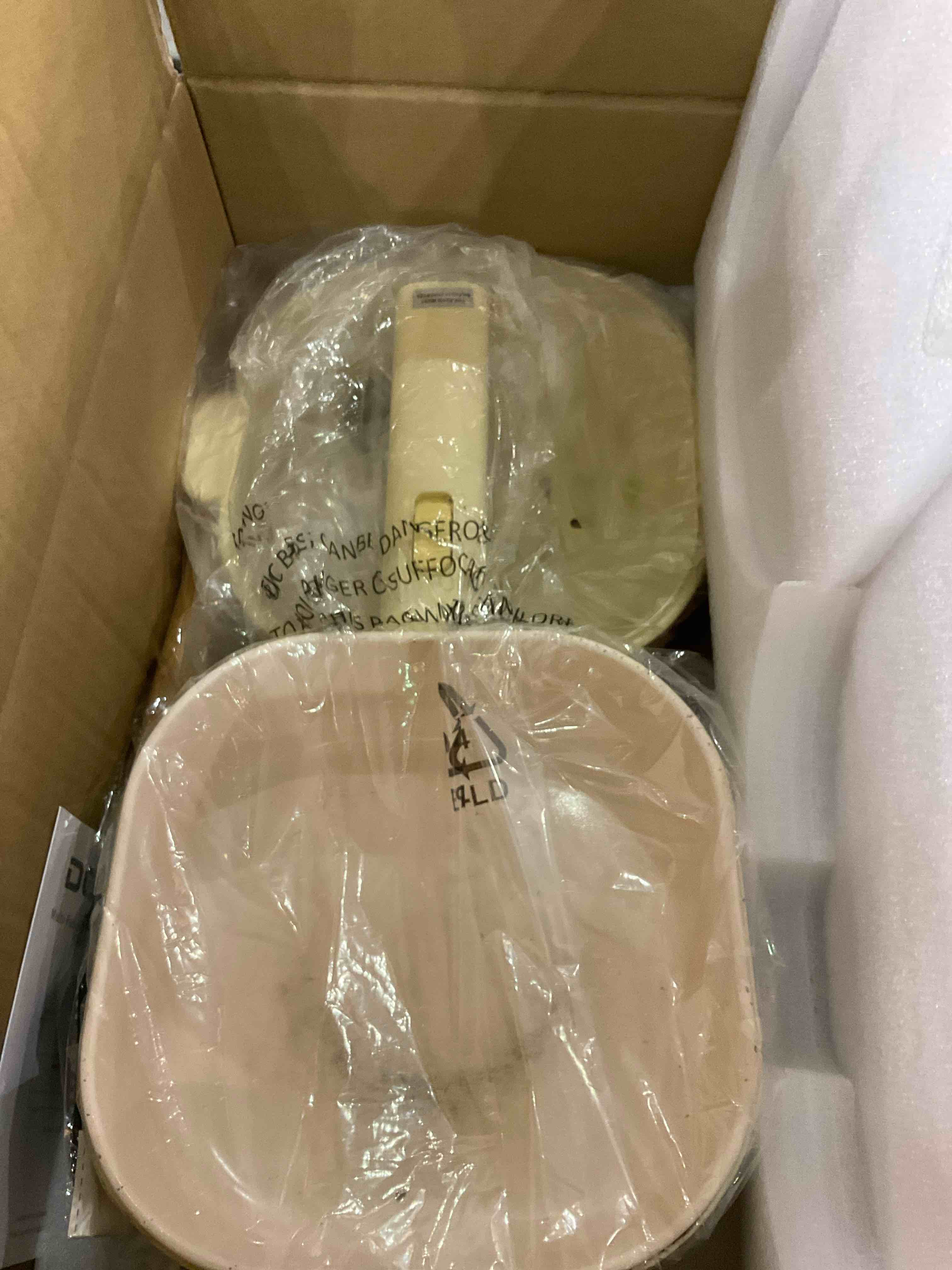 https://s3.amazonaws.com/lotting-images-prod/BargainHunt/EXS01087913_1710337218260.jpeg