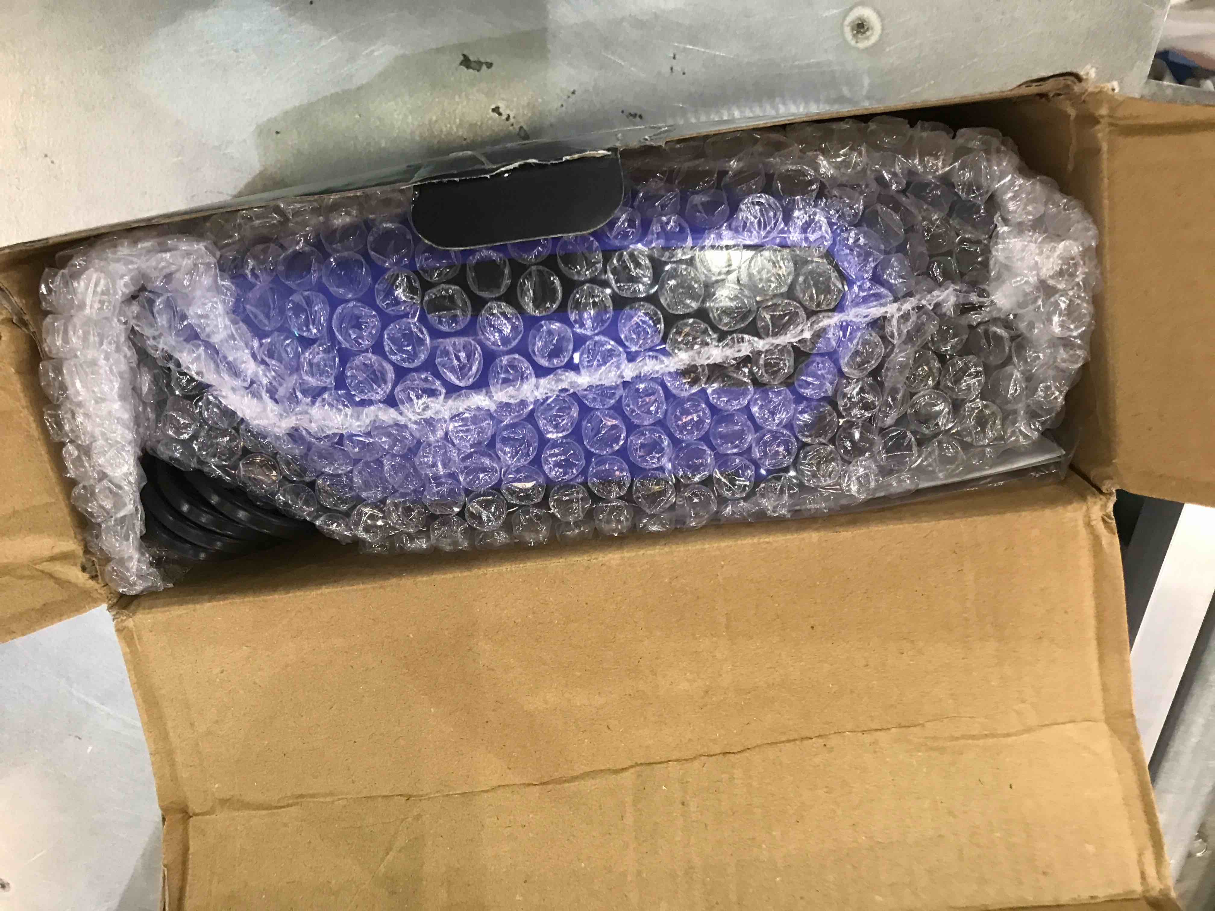 https://s3.amazonaws.com/lotting-images-prod/BargainHunt/EXS01088094_1708012392469.jpeg