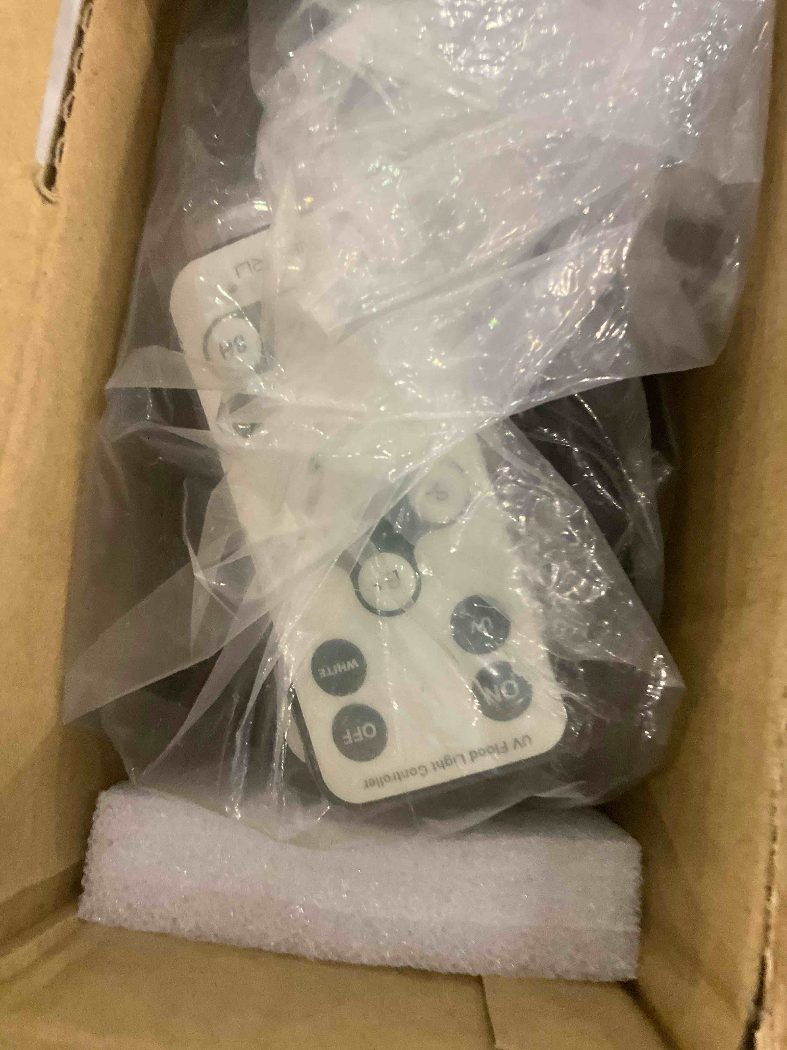 https://s3.amazonaws.com/lotting-images-prod/BargainHunt/EXS01088248_1708952659185.jpeg