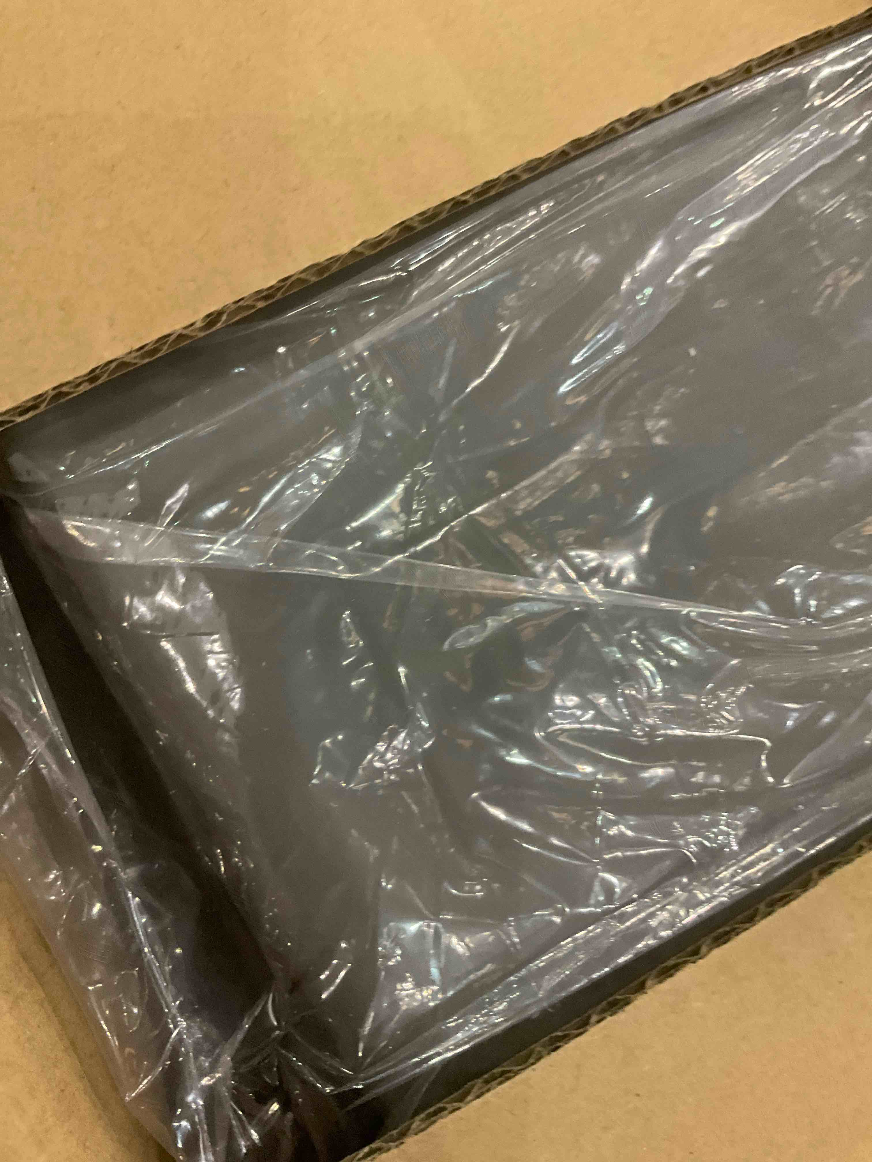 https://s3.amazonaws.com/lotting-images-prod/BargainHunt/EXS01088274_1708955607826.jpeg