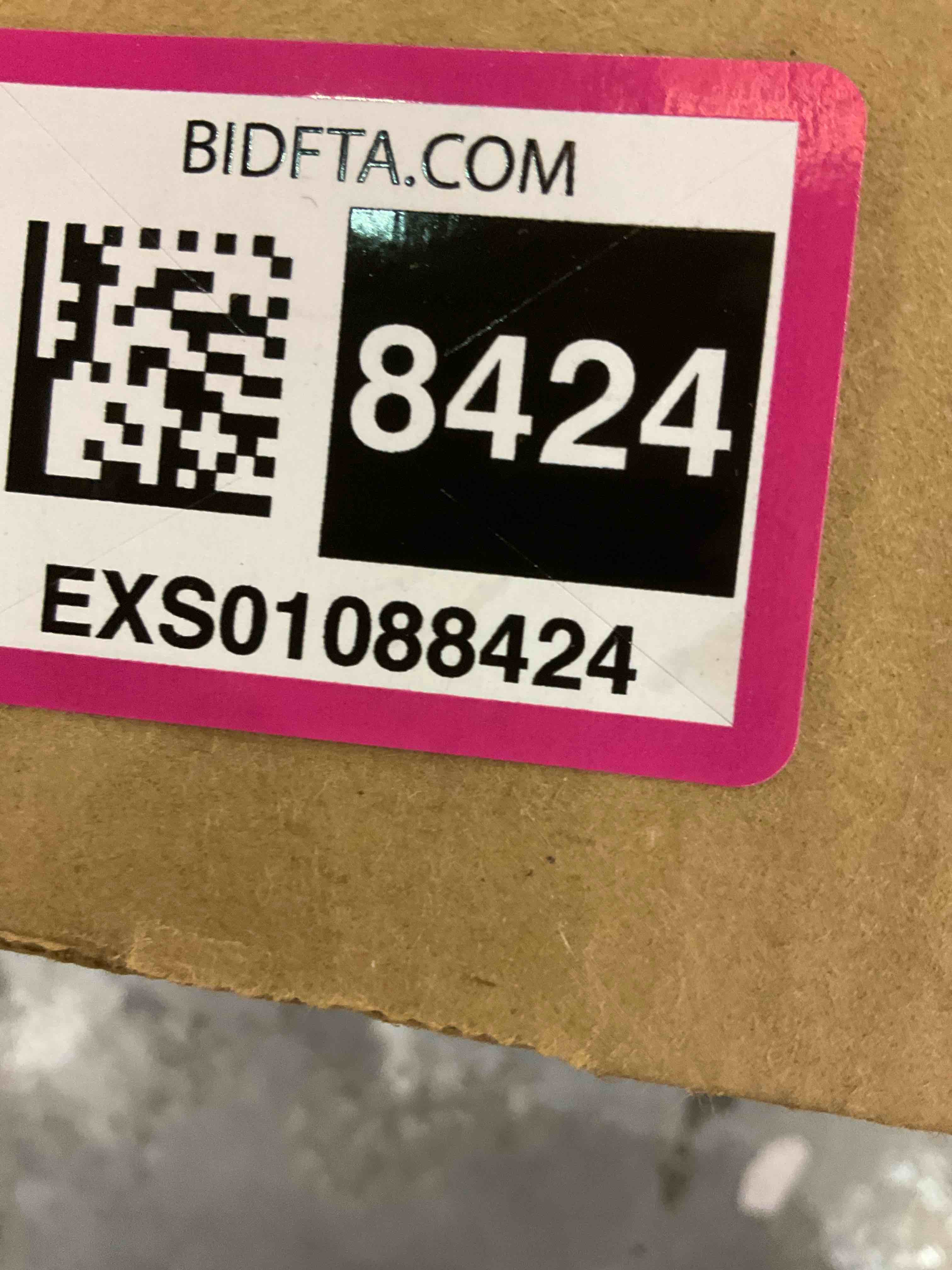 https://s3.amazonaws.com/lotting-images-prod/BargainHunt/EXS01088424_1709046487866.jpeg