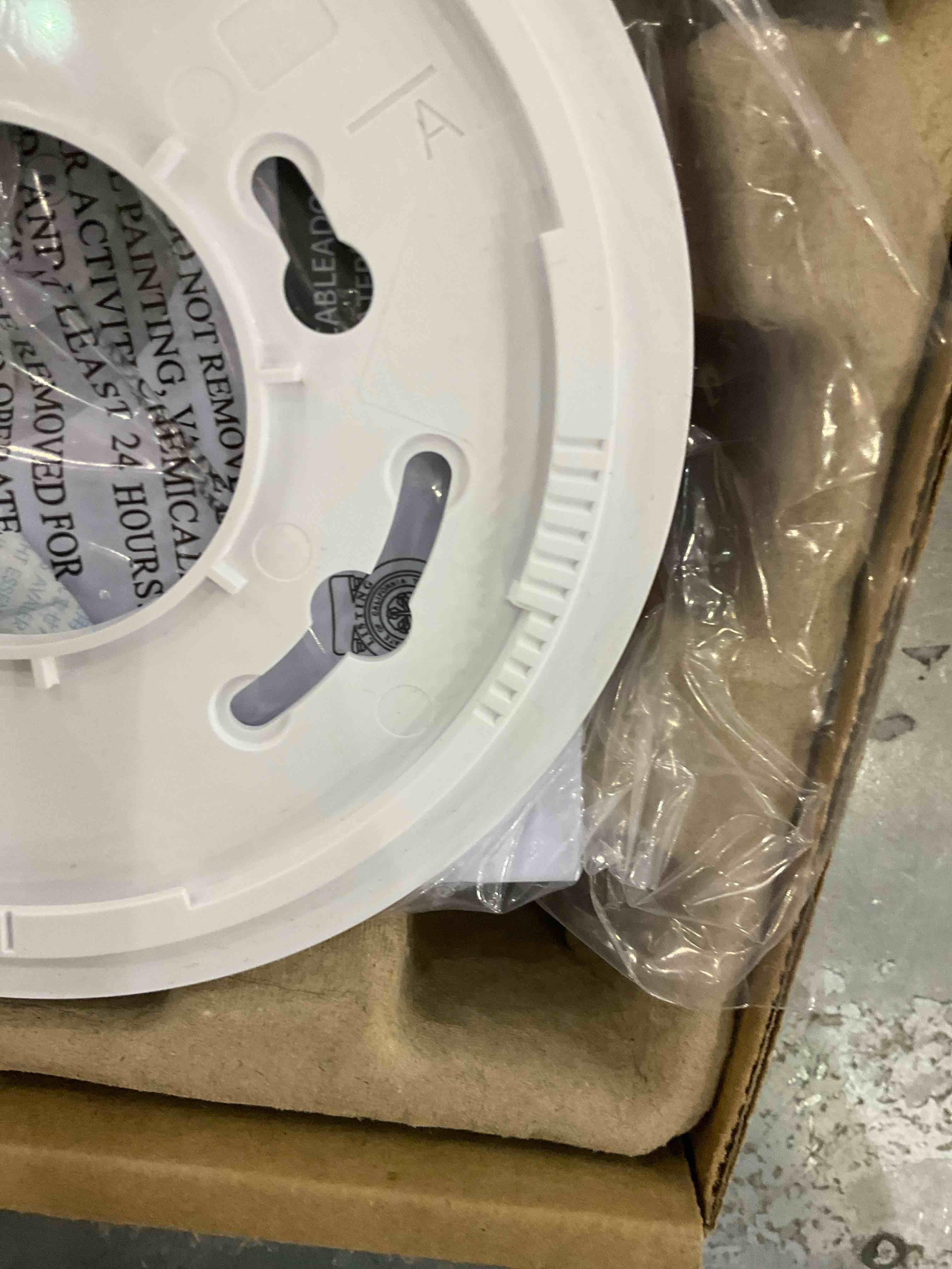 https://s3.amazonaws.com/lotting-images-prod/BargainHunt/EXS01088424_1709046497204.jpeg