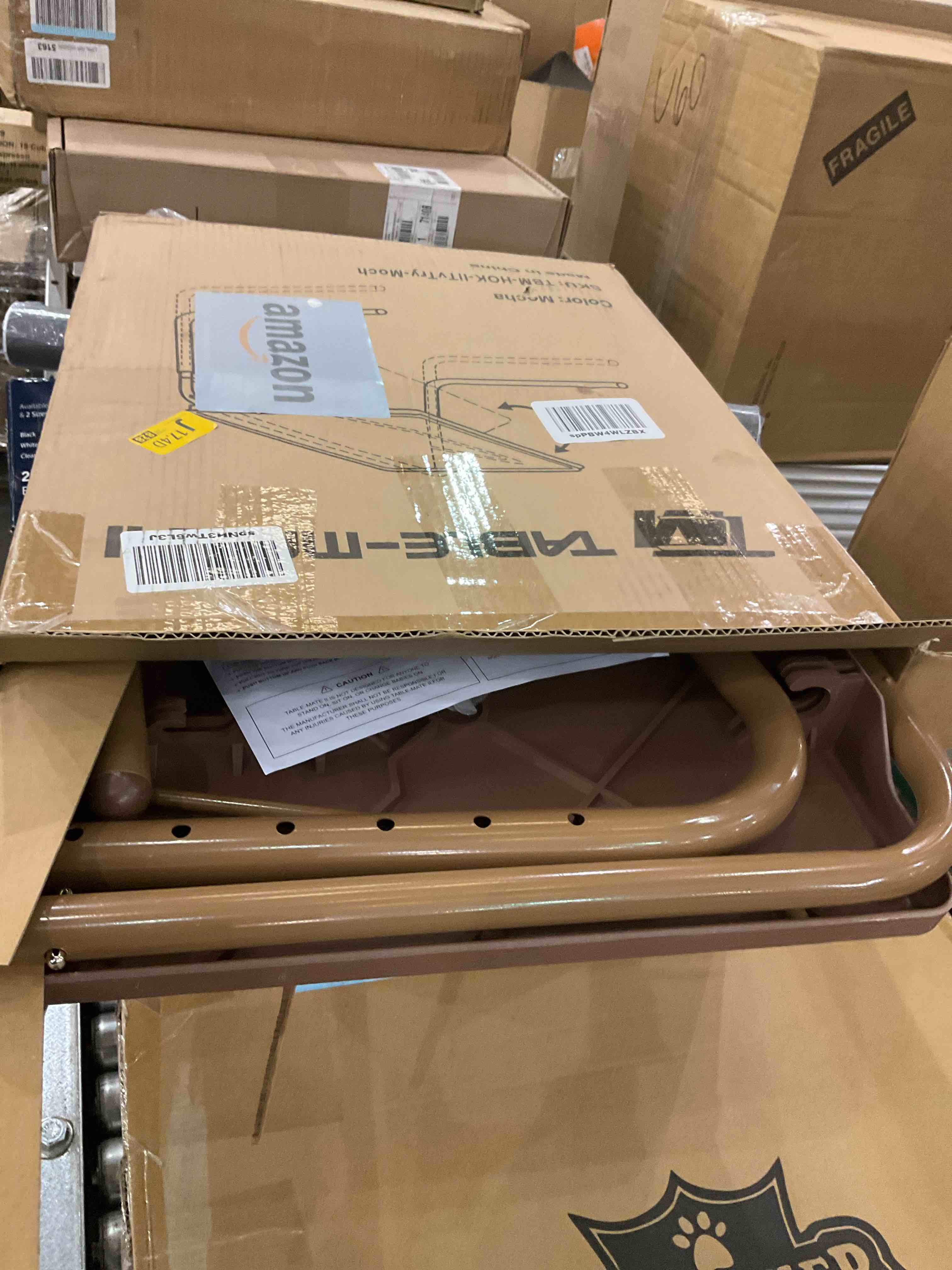https://s3.amazonaws.com/lotting-images-prod/BargainHunt/EXS01088565_1708109888866.jpeg