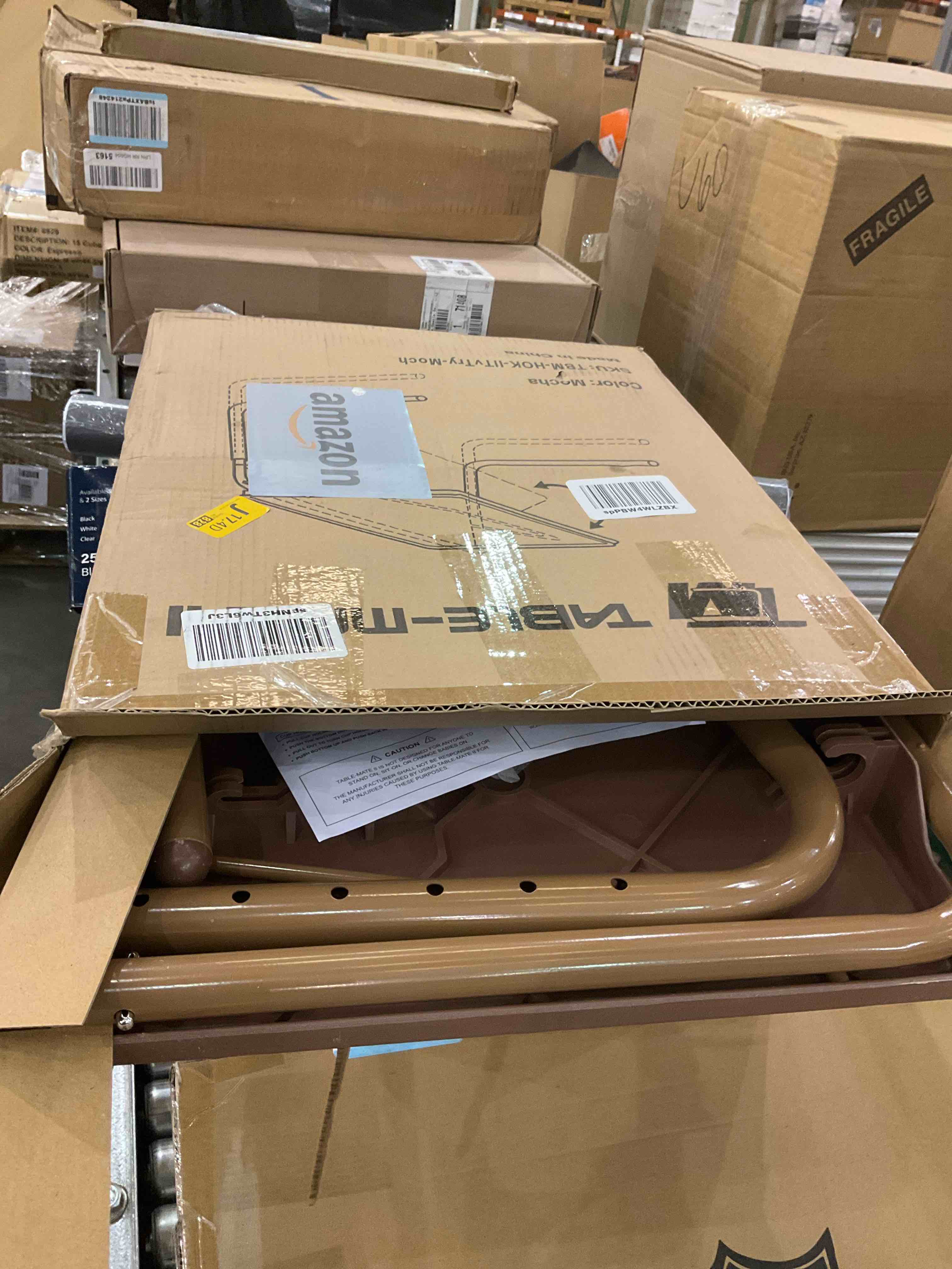 https://s3.amazonaws.com/lotting-images-prod/BargainHunt/EXS01088565_1708109889961.jpeg
