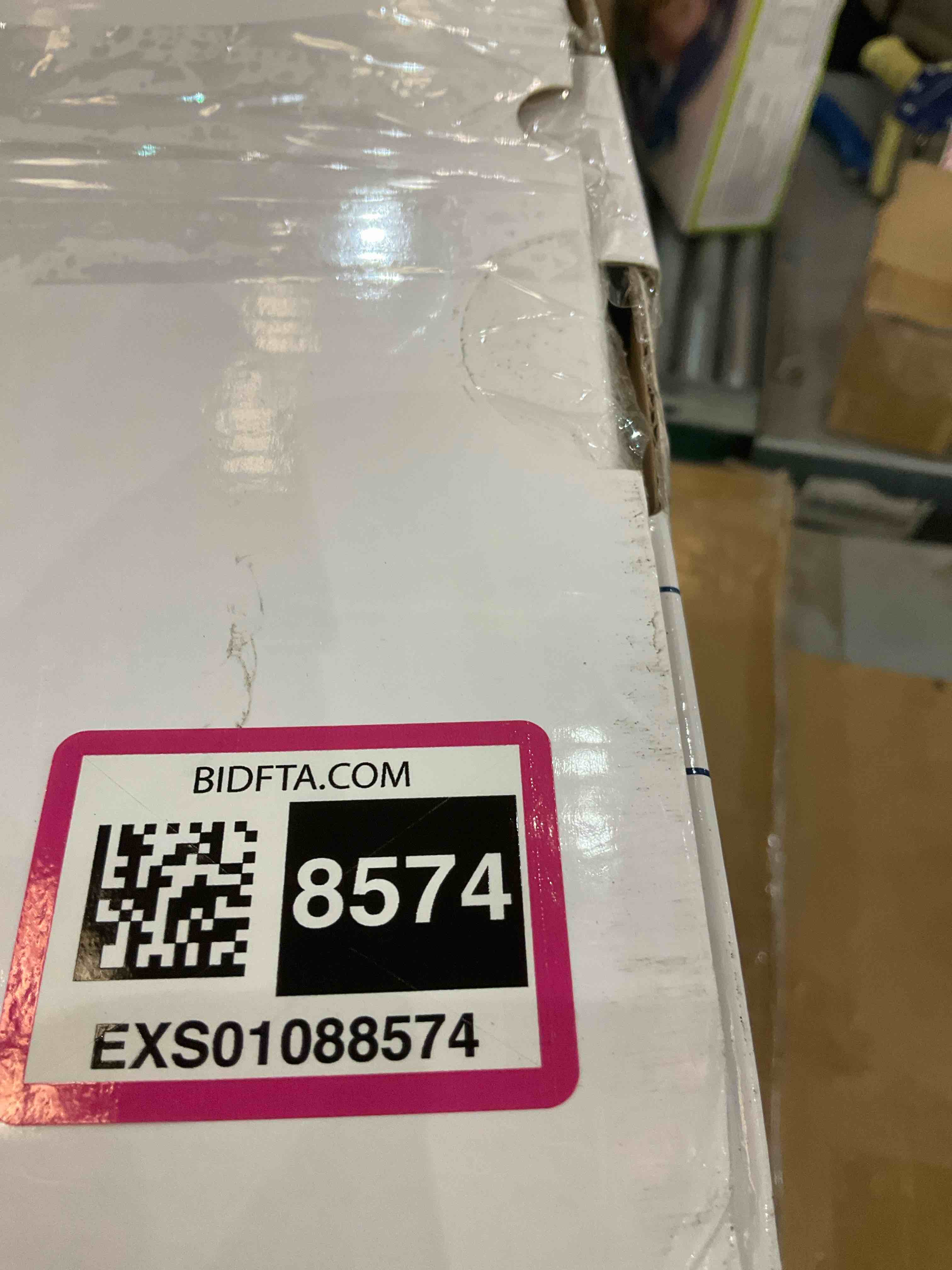 https://s3.amazonaws.com/lotting-images-prod/BargainHunt/EXS01088574_1708111388481.jpeg