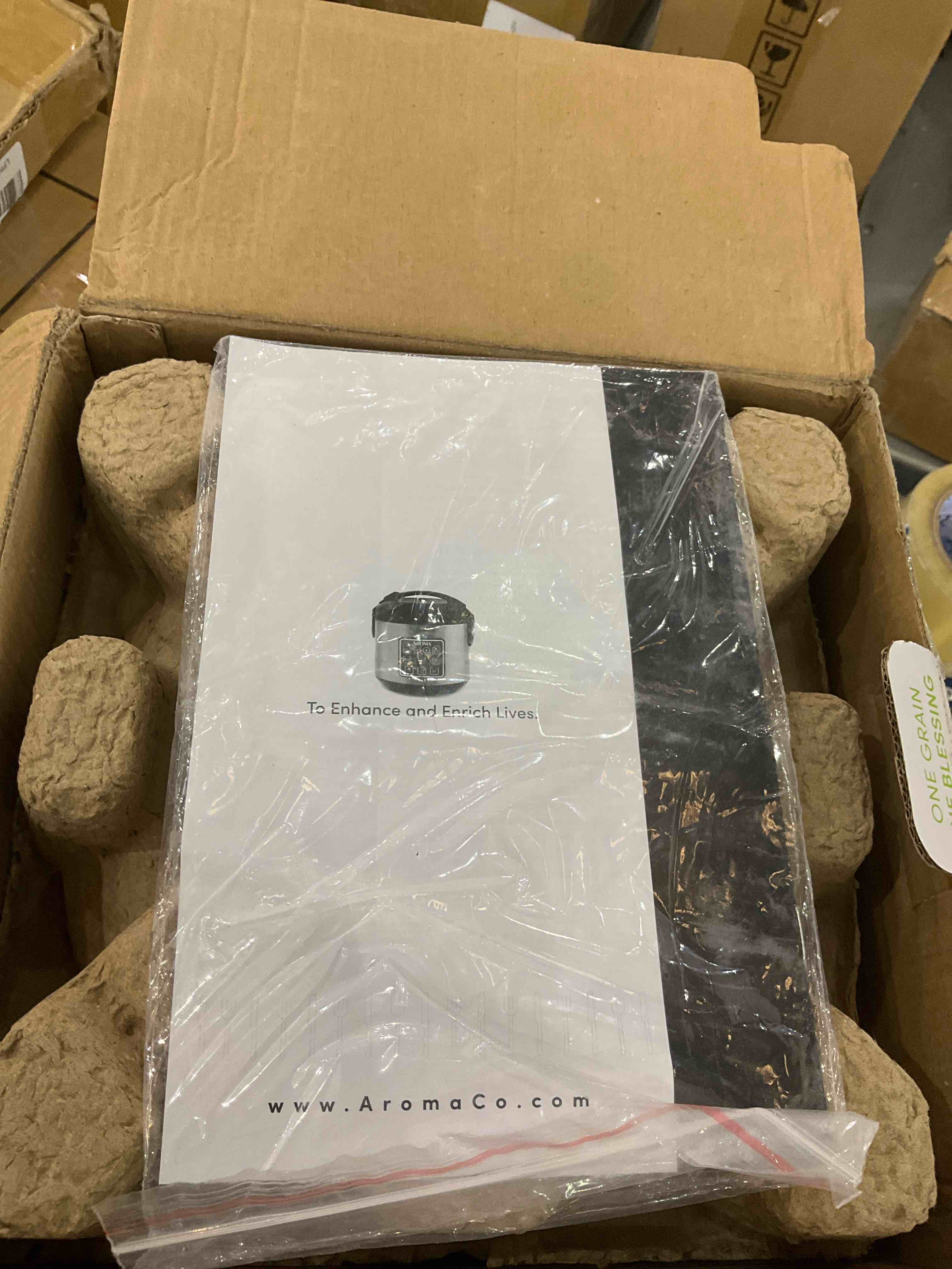 https://s3.amazonaws.com/lotting-images-prod/BargainHunt/EXS01088578_1708112612856.jpeg