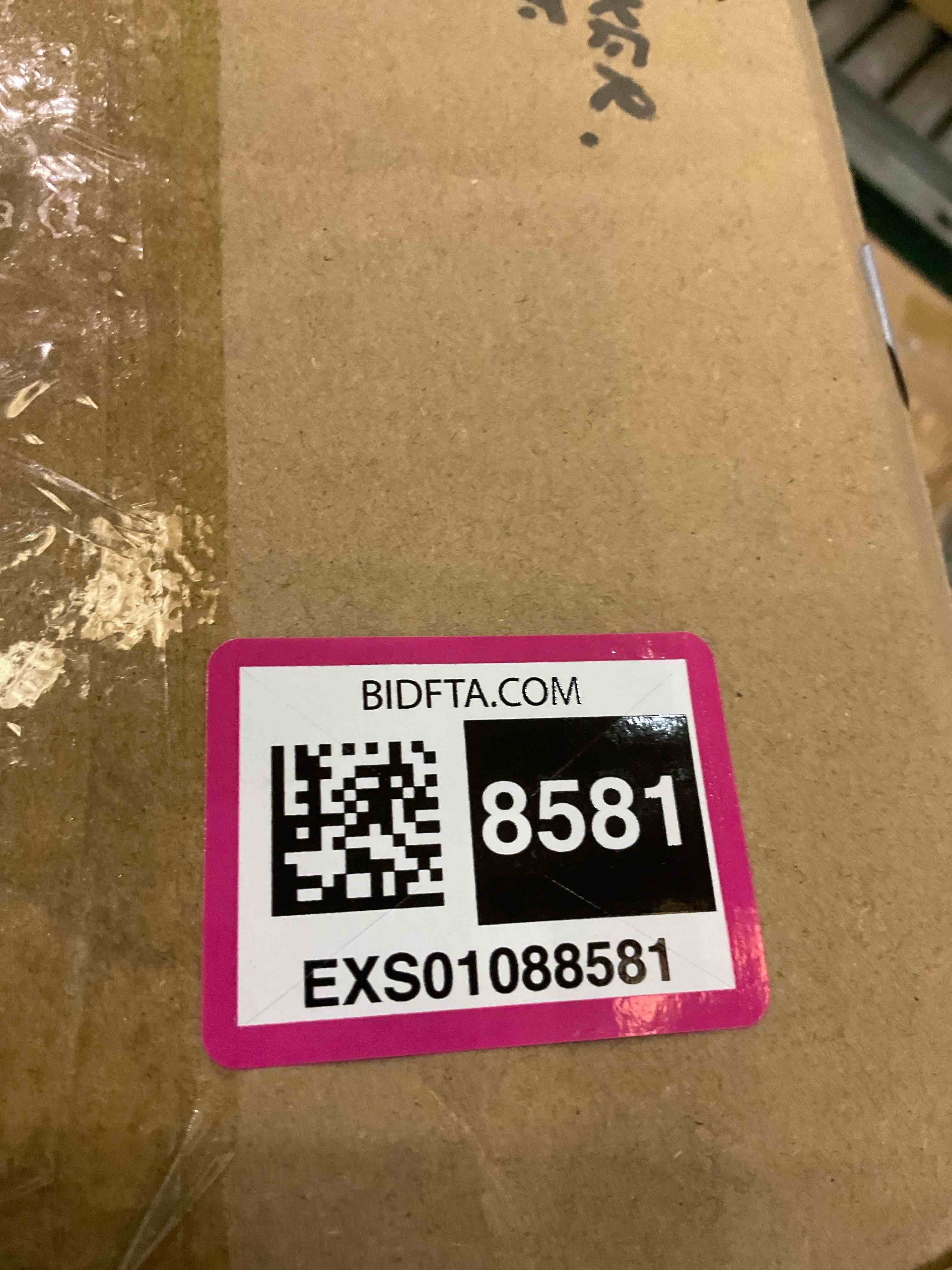 https://s3.amazonaws.com/lotting-images-prod/BargainHunt/EXS01088581_1708113018096.jpeg