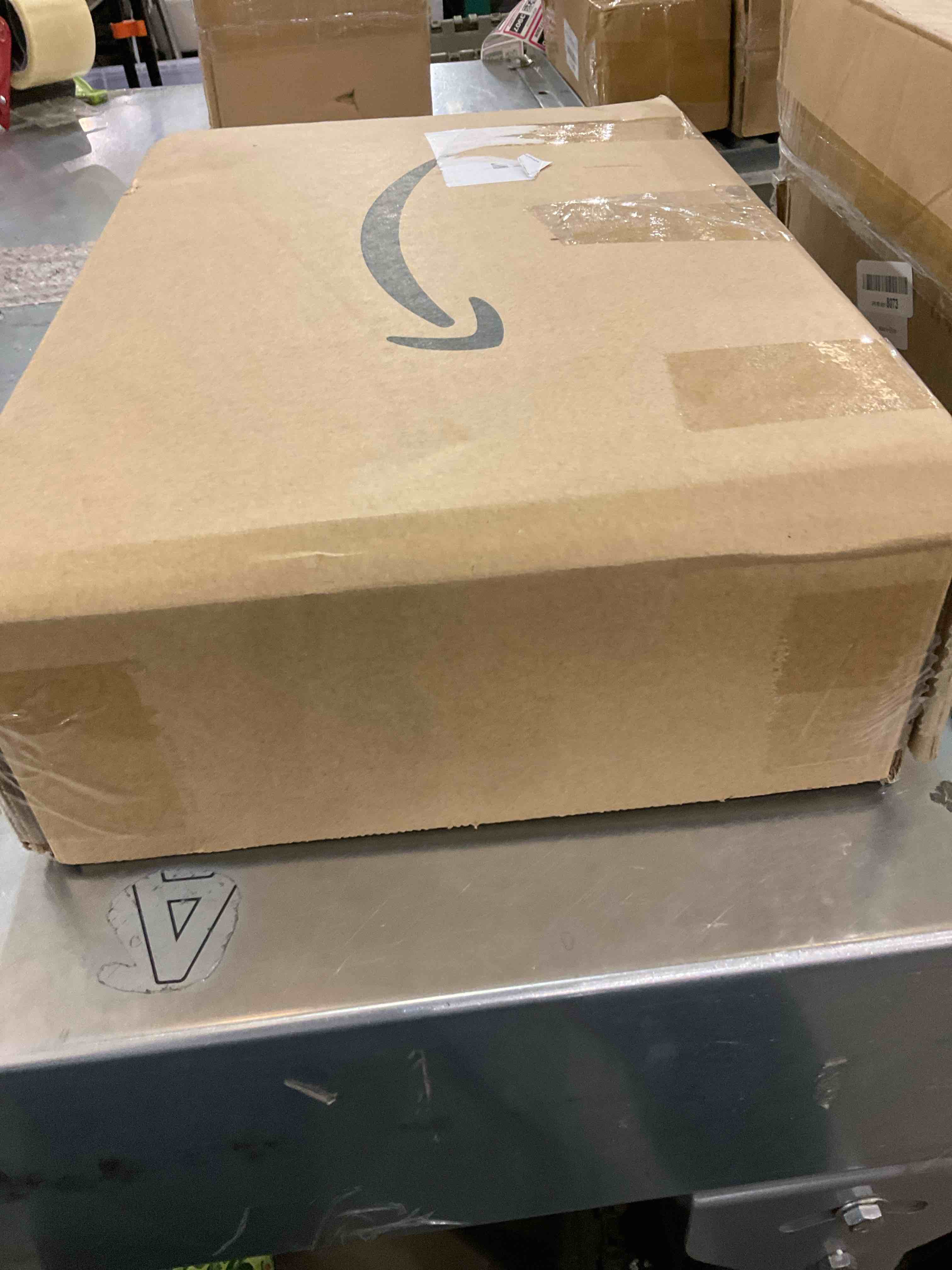 https://s3.amazonaws.com/lotting-images-prod/BargainHunt/EXS01088910_1709046466527.jpeg