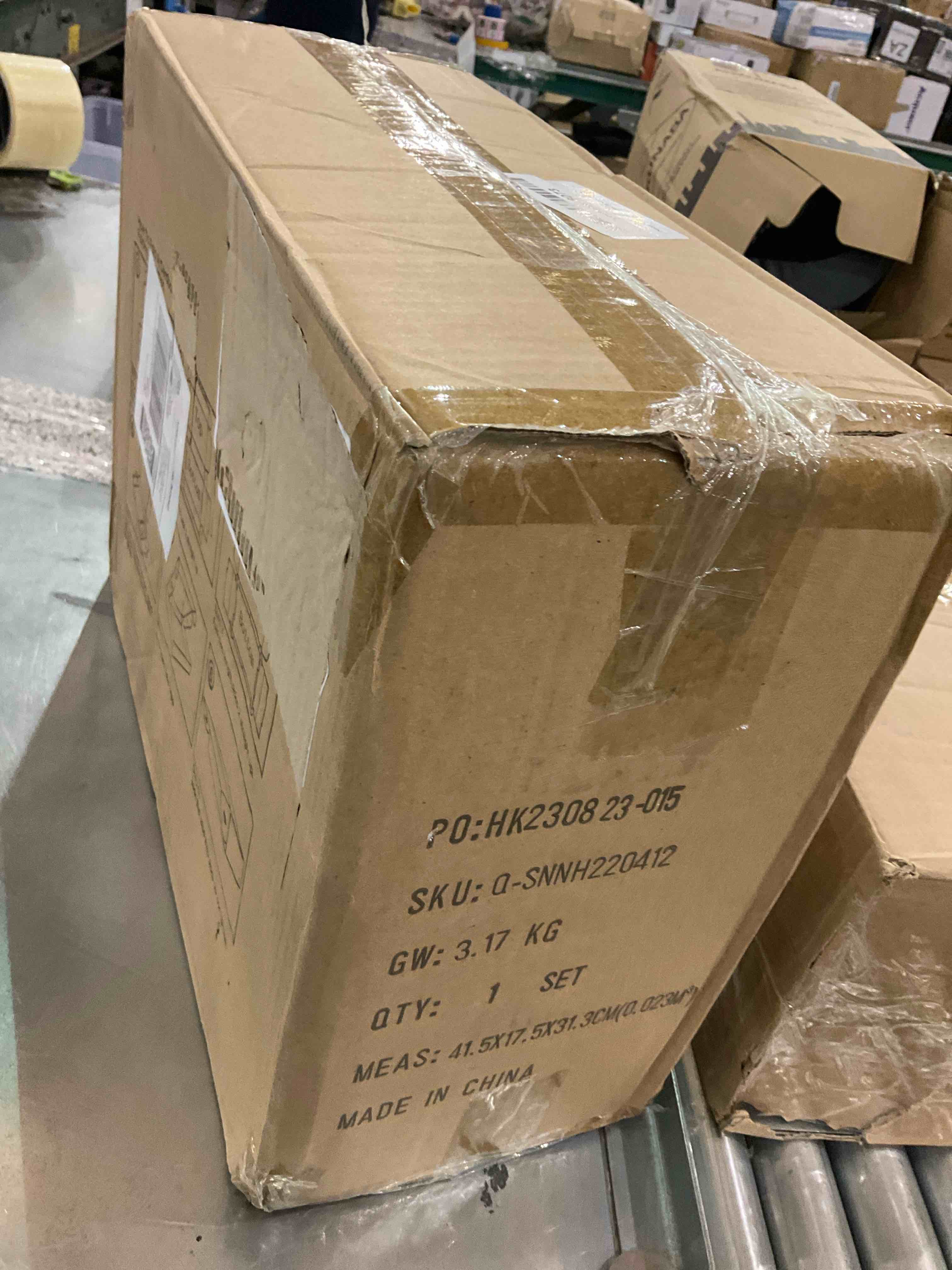 https://s3.amazonaws.com/lotting-images-prod/BargainHunt/EXS01088911_1709046516773.jpeg