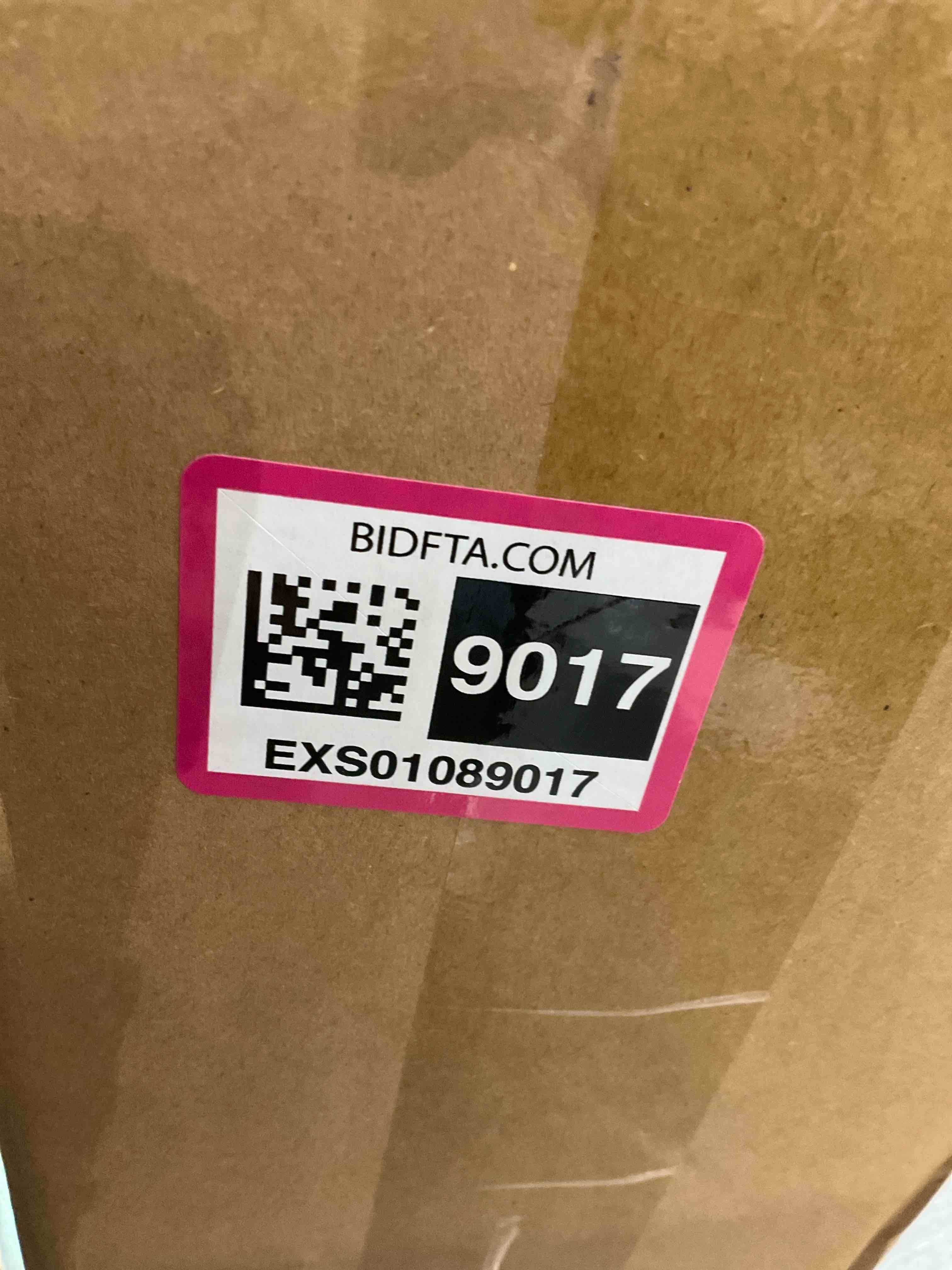 https://s3.amazonaws.com/lotting-images-prod/BargainHunt/EXS01089017_1709144846655.jpeg