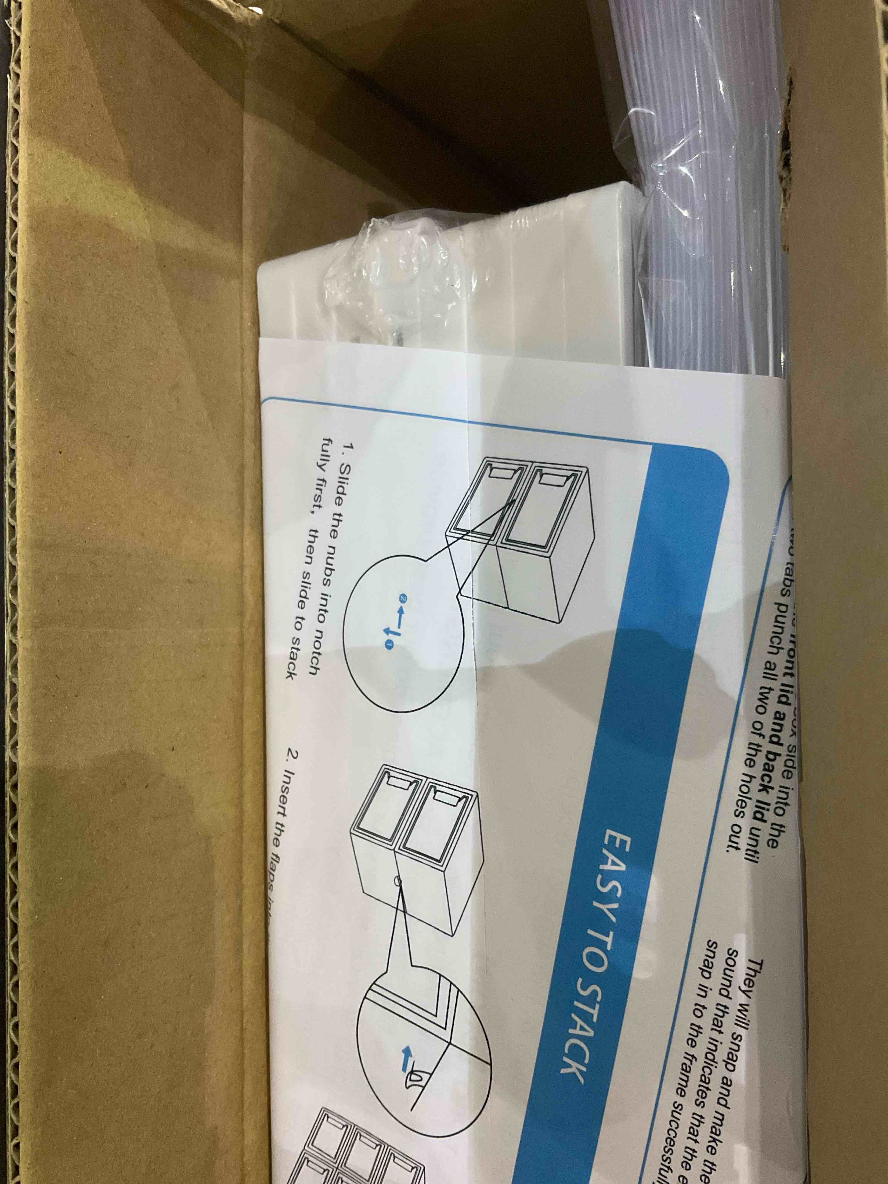 https://s3.amazonaws.com/lotting-images-prod/BargainHunt/EXS01089054_1709212656777.jpeg