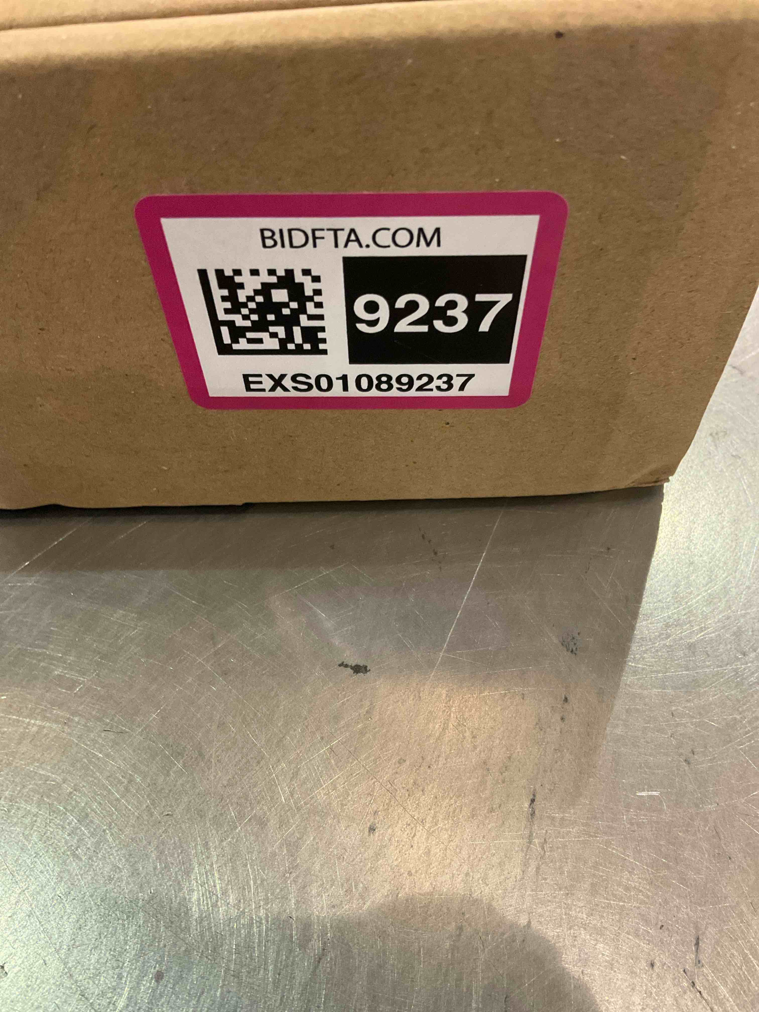 https://s3.amazonaws.com/lotting-images-prod/BargainHunt/EXS01089237_1709819771267.jpeg