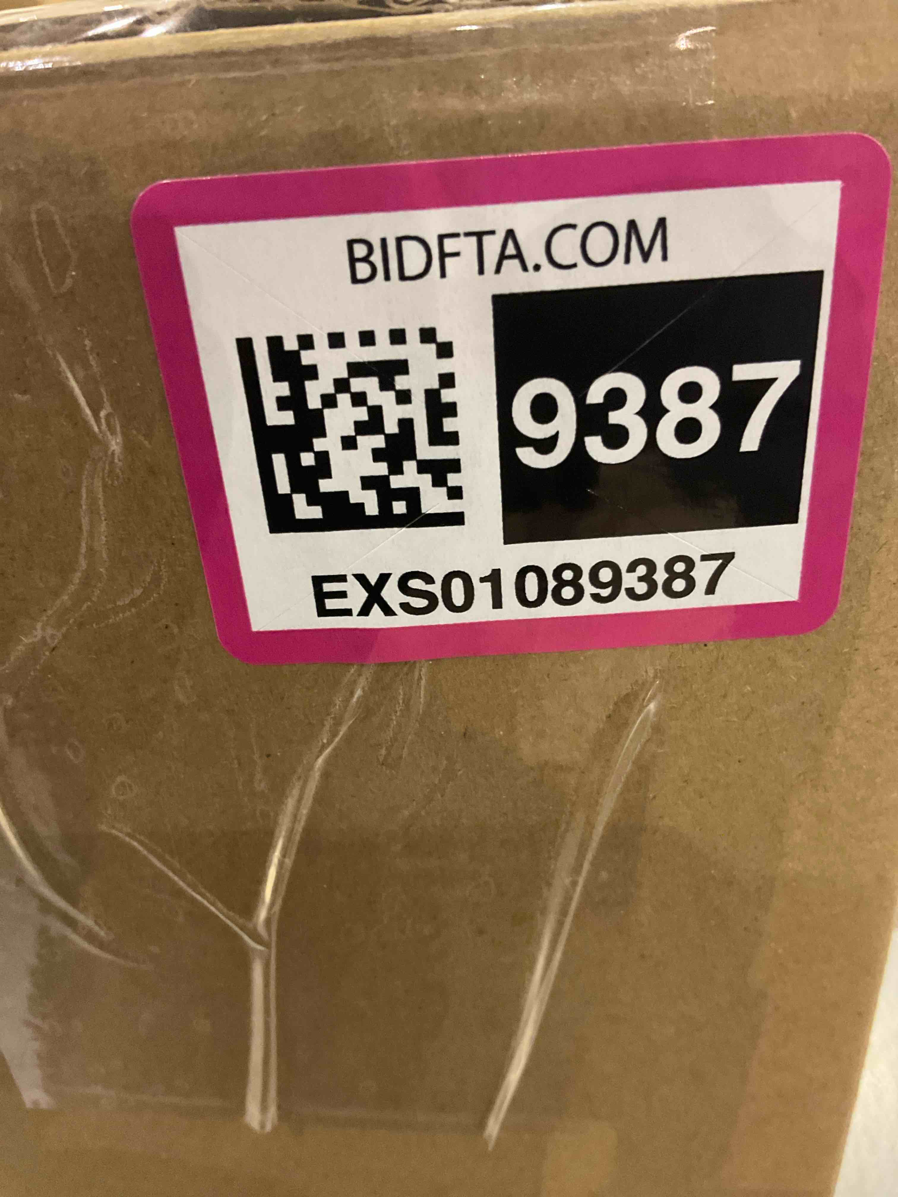 https://s3.amazonaws.com/lotting-images-prod/BargainHunt/EXS01089387_1709912617721.jpeg