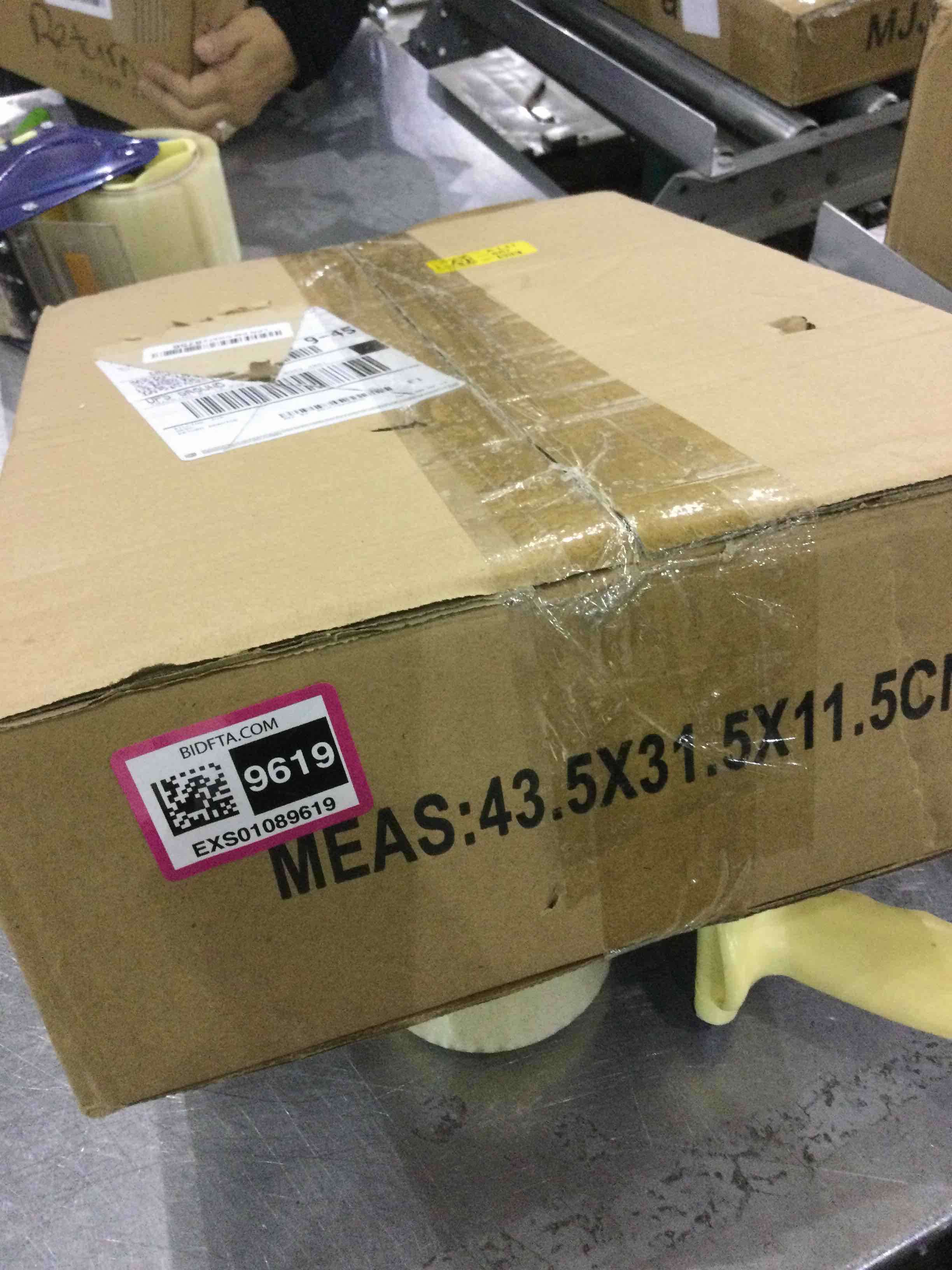 https://s3.amazonaws.com/lotting-images-prod/BargainHunt/EXS01089619_1709645037946.jpeg