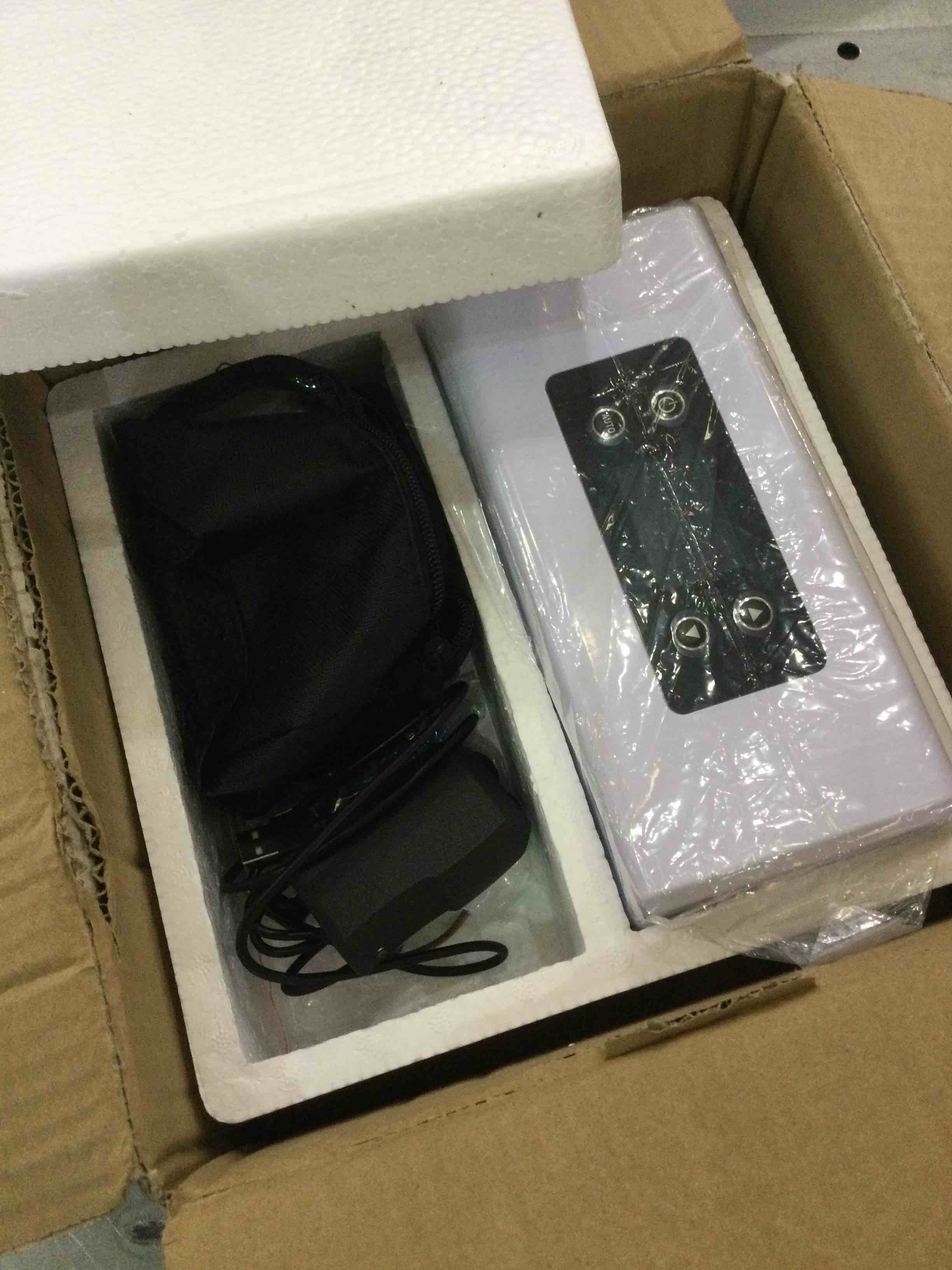 https://s3.amazonaws.com/lotting-images-prod/BargainHunt/EXS01089702_1709654691261.jpeg
