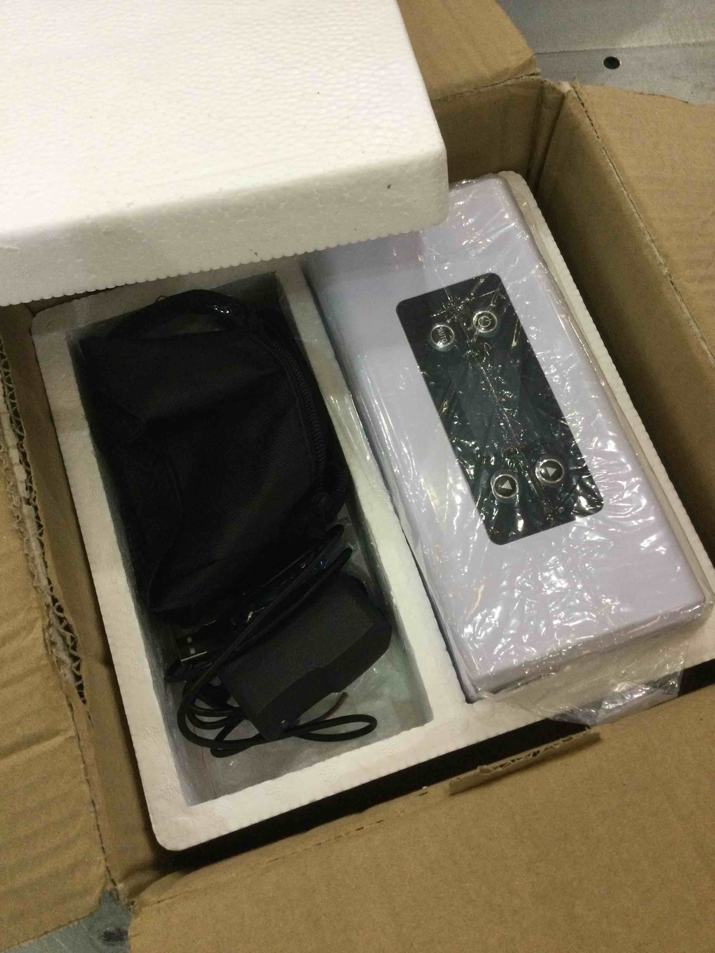 https://s3.amazonaws.com/lotting-images-prod/BargainHunt/EXS01089702_1709654692974.jpeg