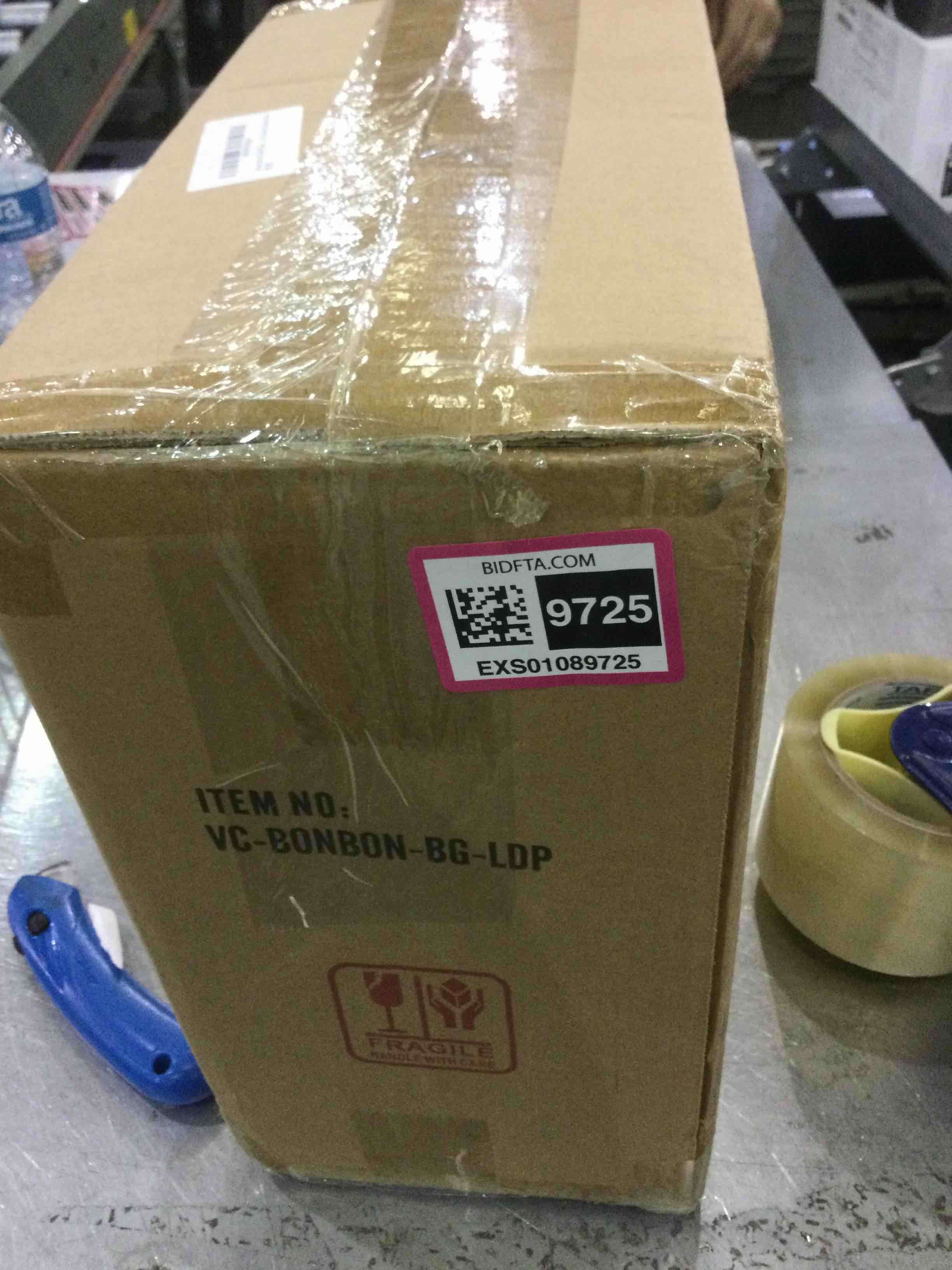 https://s3.amazonaws.com/lotting-images-prod/BargainHunt/EXS01089725_1709656875244.jpeg