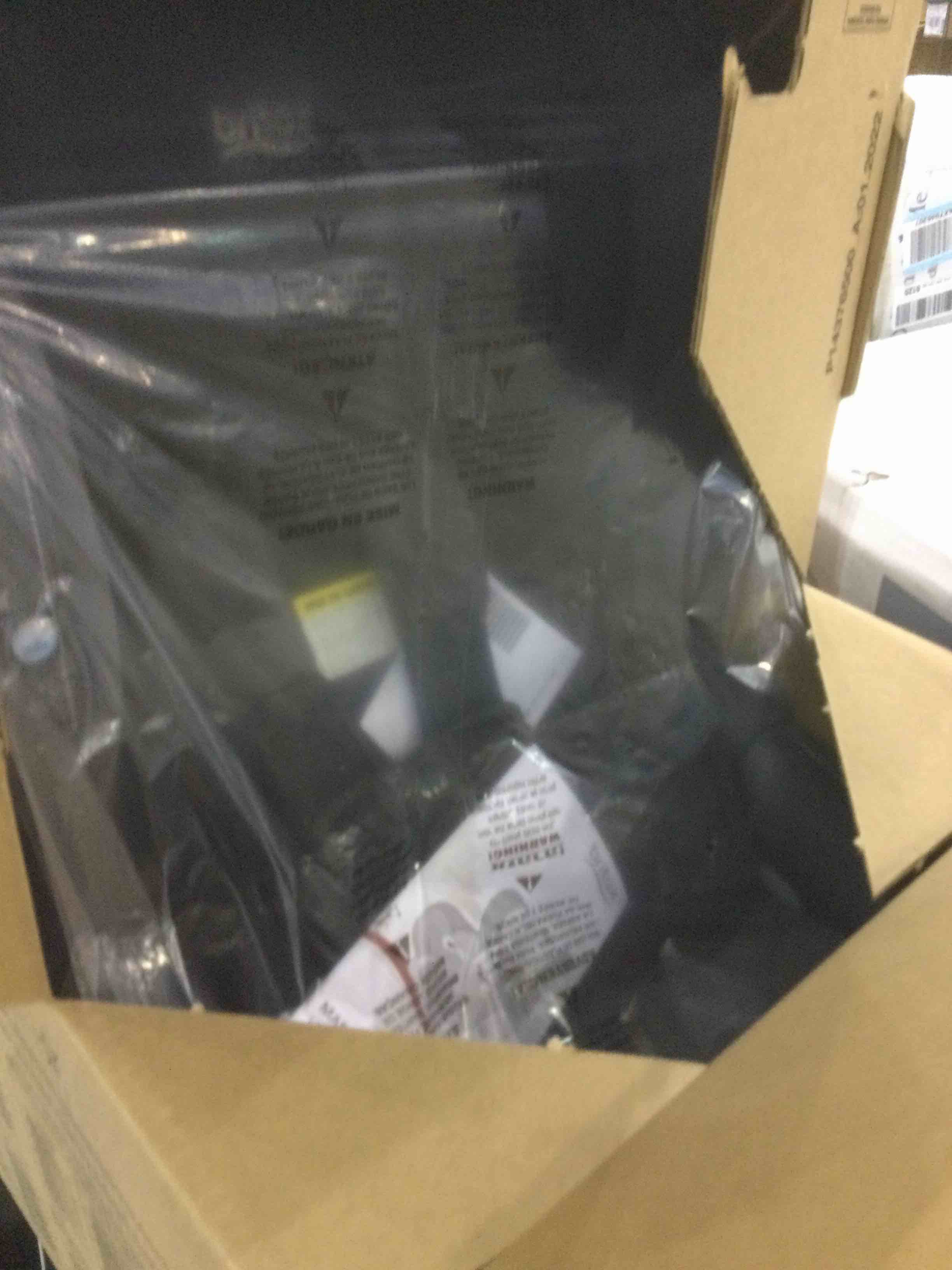 https://s3.amazonaws.com/lotting-images-prod/BargainHunt/EXS01089915_1709741084568.jpeg