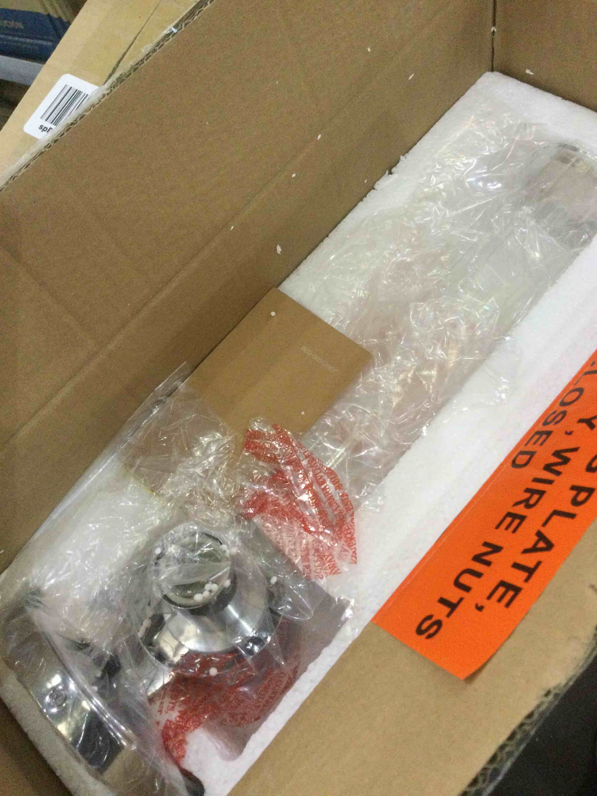 https://s3.amazonaws.com/lotting-images-prod/BargainHunt/EXS01089934_1709743857398.jpeg