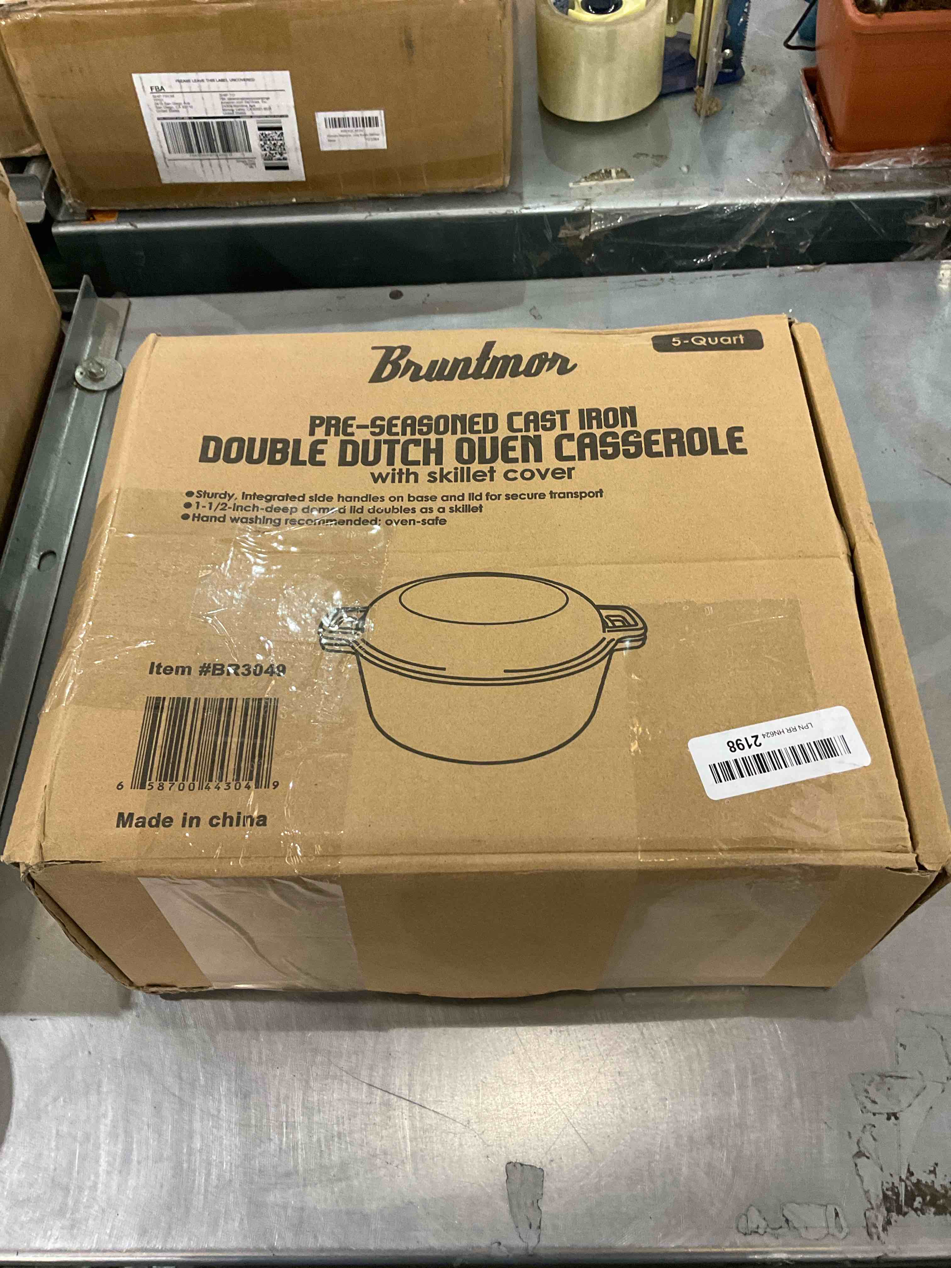 Bruntmor 2-in-1 Pre-Seasoned Cast Iron Dutch Oven With Handles - Crock Pot Black Cast Iron pot with Skillet lid - All-in-One Cookware Braising Pan for Casserole Dish - 5 Quart - Black