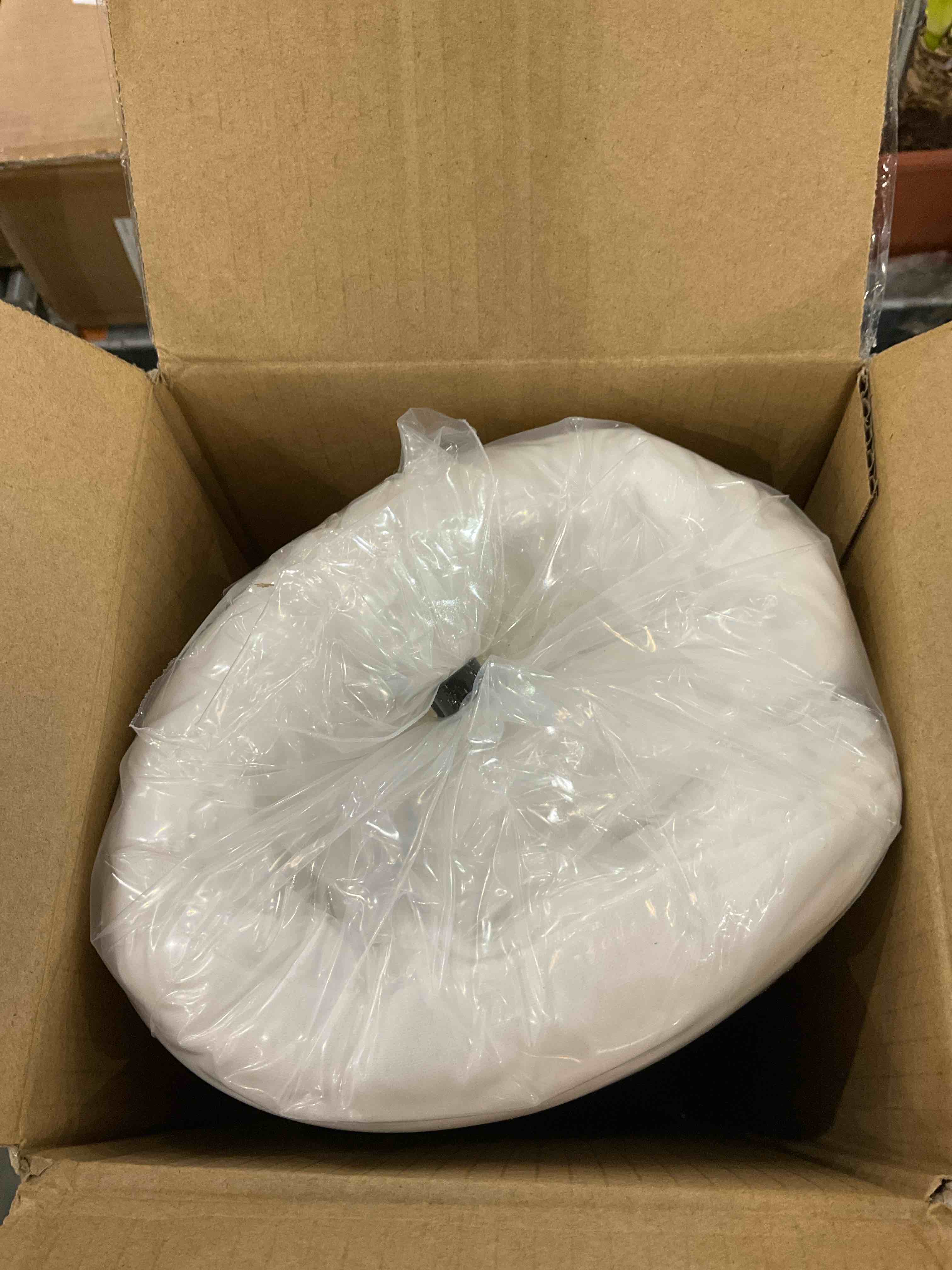https://s3.amazonaws.com/lotting-images-prod/BargainHunt/EXS01090327_1708529026593.jpeg