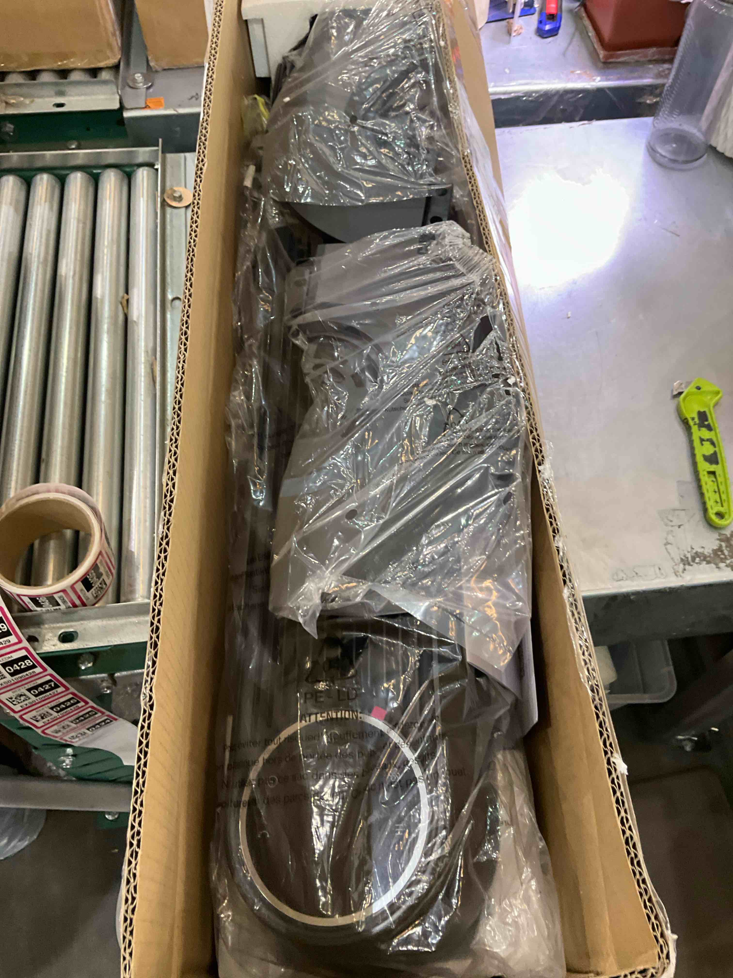https://s3.amazonaws.com/lotting-images-prod/BargainHunt/EXS01090424_1708543514590.jpeg
