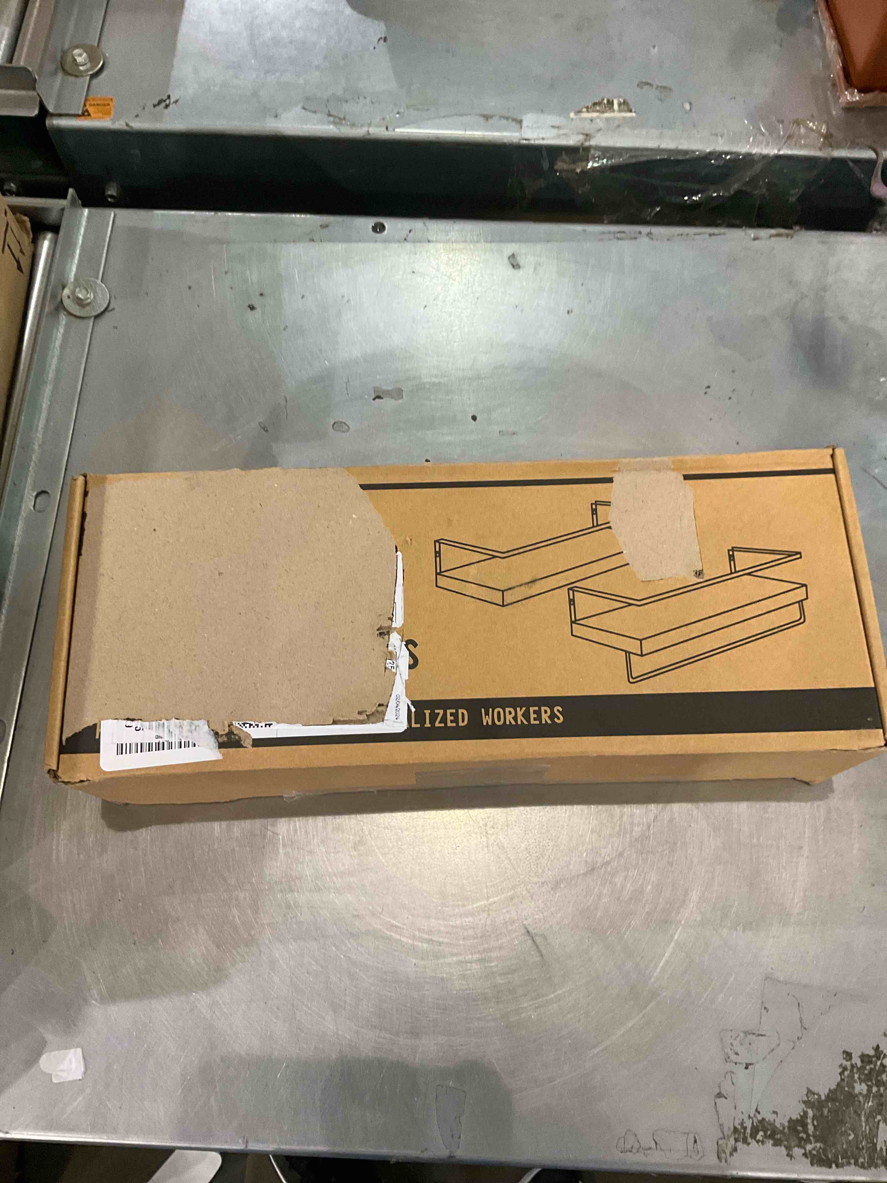 https://s3.amazonaws.com/lotting-images-prod/BargainHunt/EXS01090483_1708694308156.jpeg