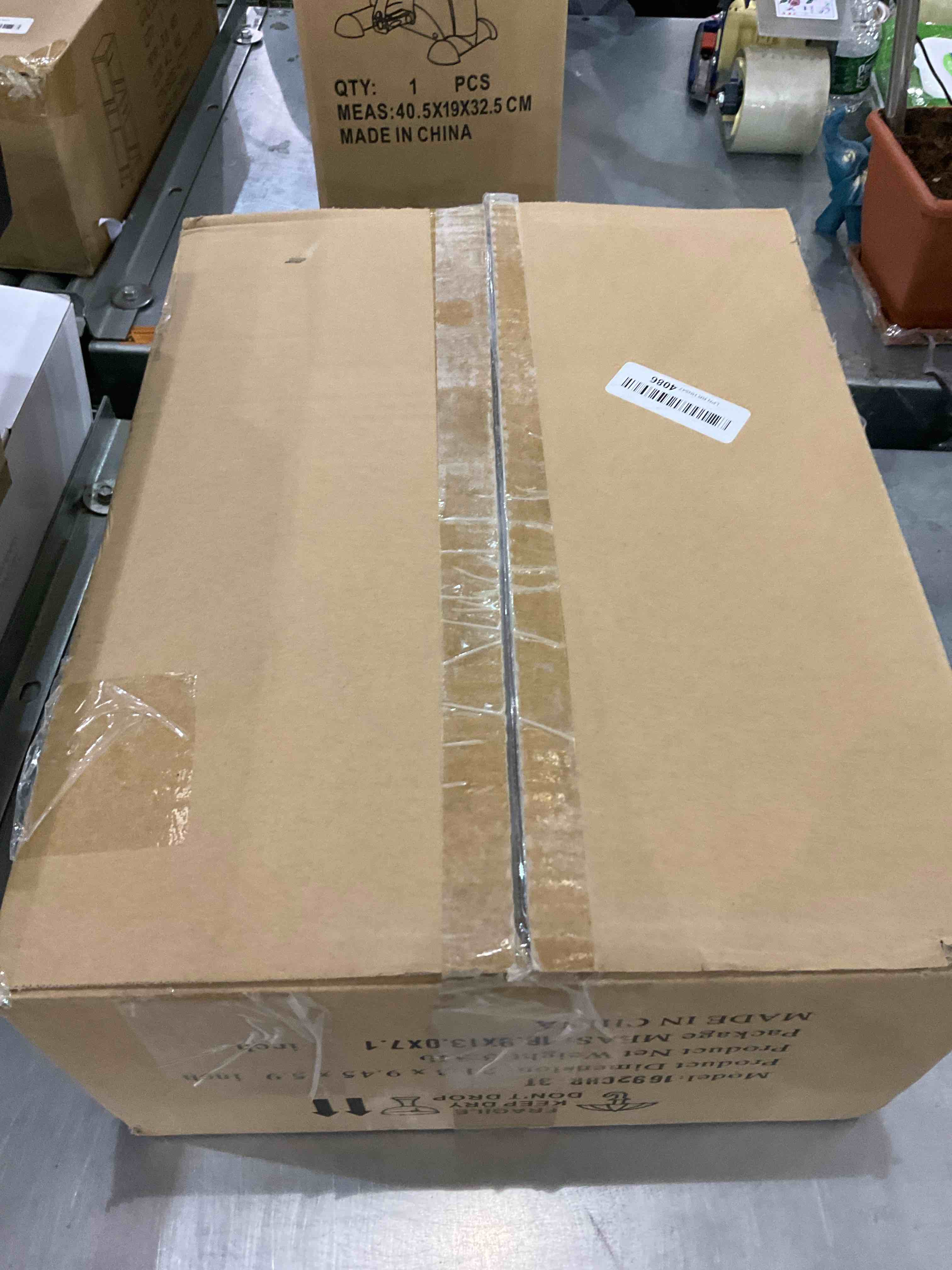 https://s3.amazonaws.com/lotting-images-prod/BargainHunt/EXS01090497_1708696009153.jpeg
