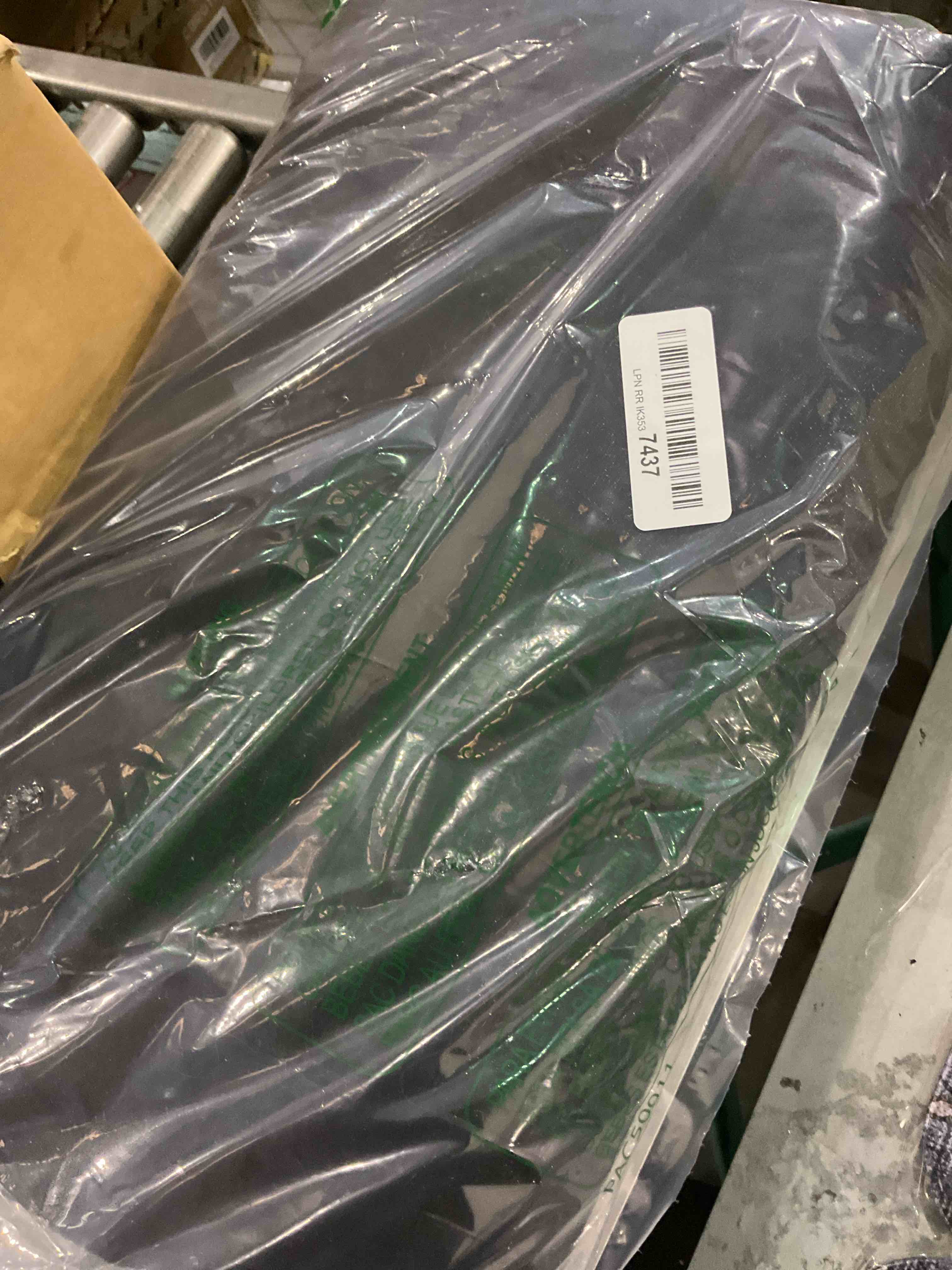 https://s3.amazonaws.com/lotting-images-prod/BargainHunt/EXS01090611_1709558380108.jpeg