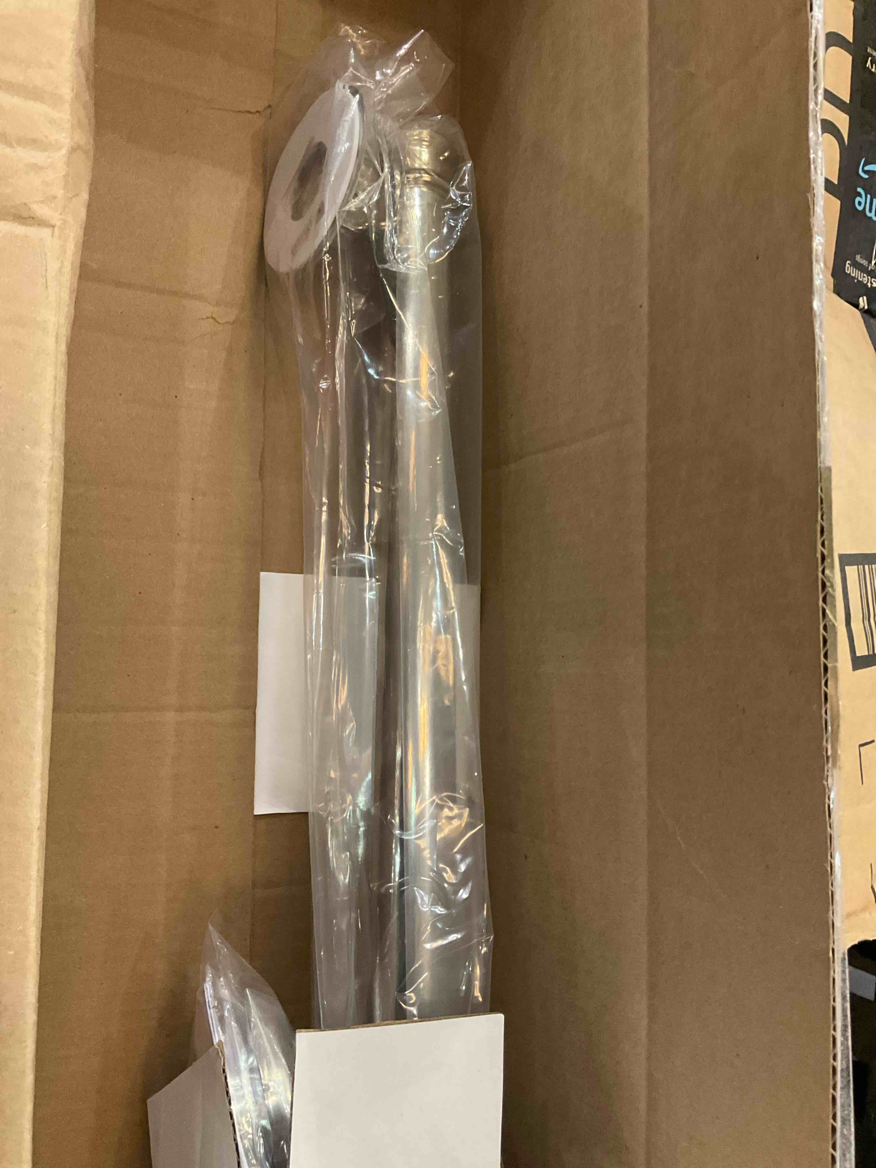 https://s3.amazonaws.com/lotting-images-prod/BargainHunt/EXS01090679_1709575671576.jpeg