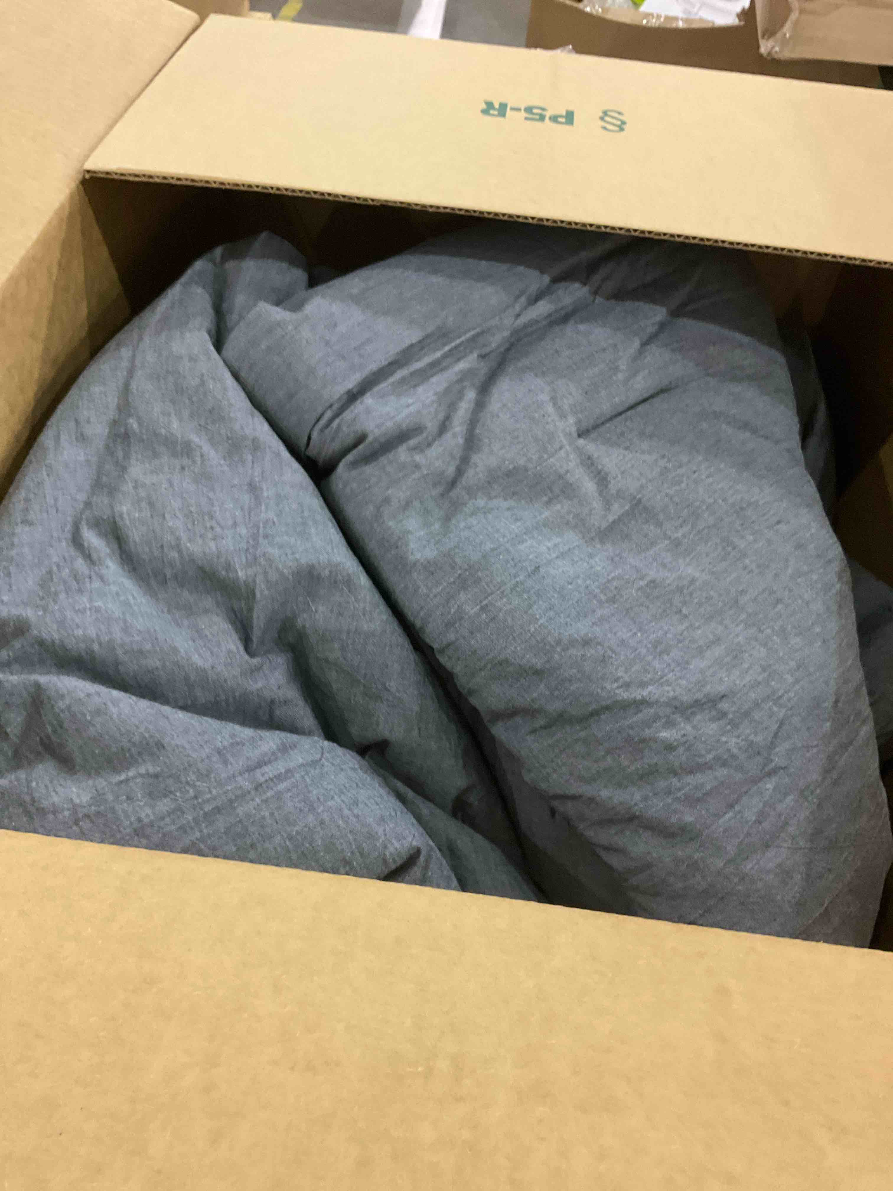 https://s3.amazonaws.com/lotting-images-prod/BargainHunt/EXS01090759_1709644395315.jpeg