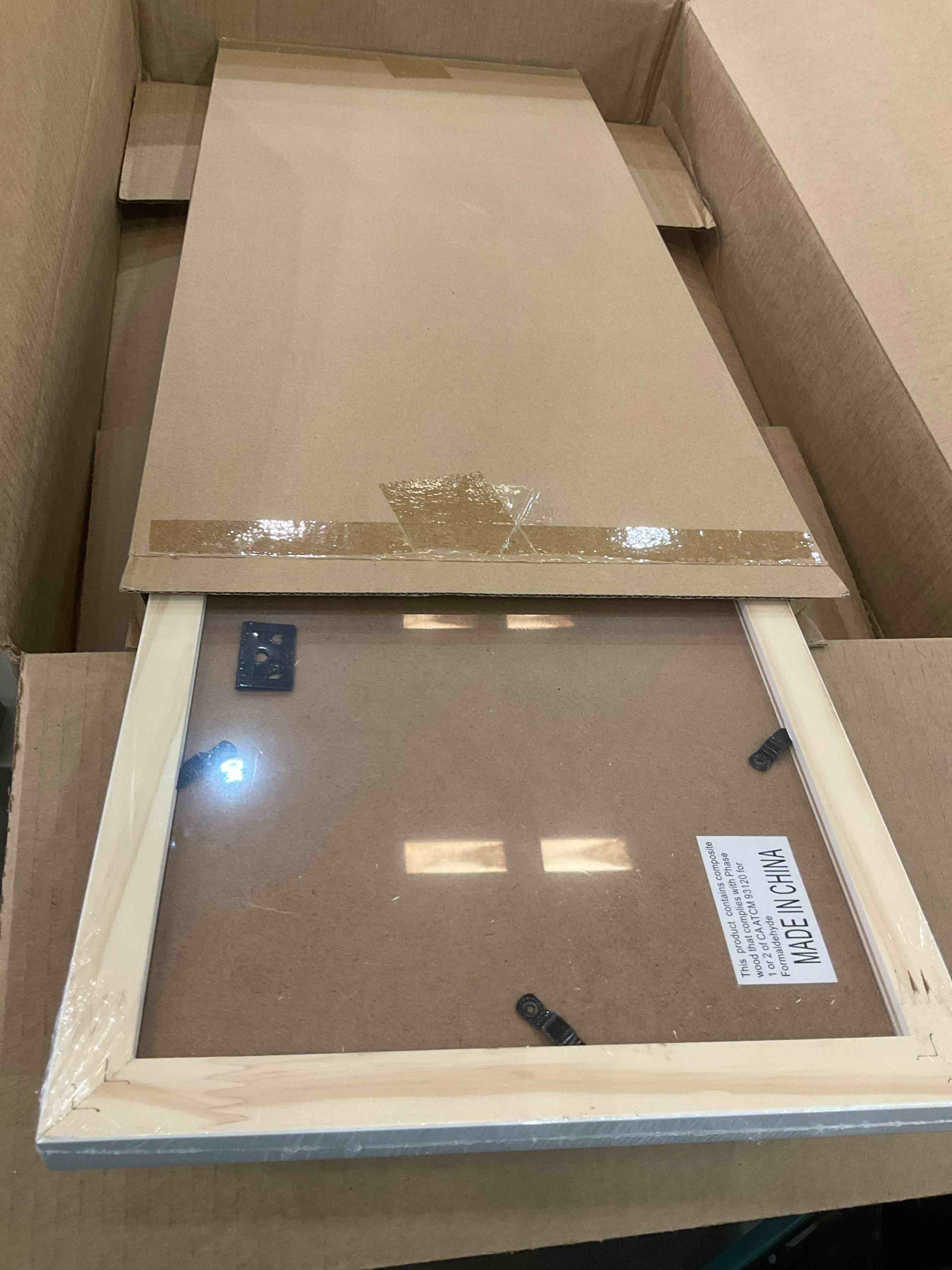 https://s3.amazonaws.com/lotting-images-prod/BargainHunt/EXS01091252_1708532190698.jpeg