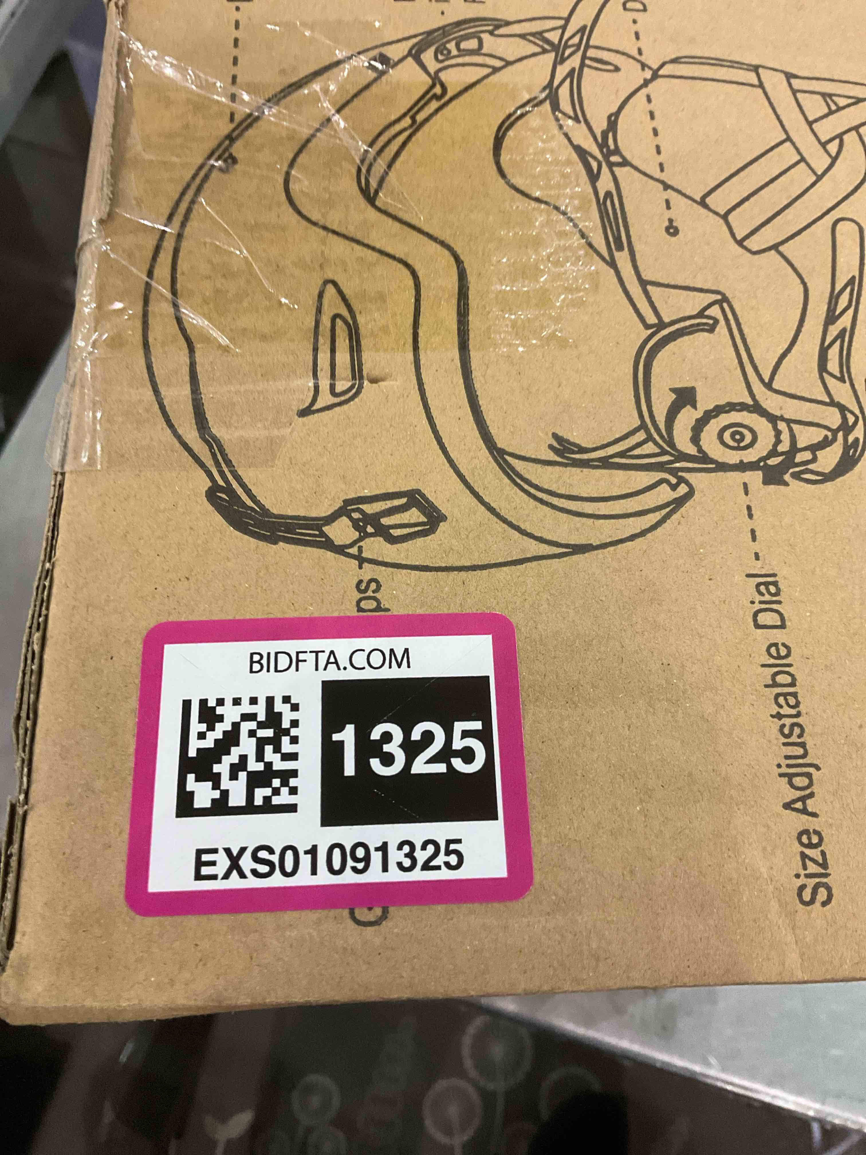 https://s3.amazonaws.com/lotting-images-prod/BargainHunt/EXS01091325_1708604466645.jpeg