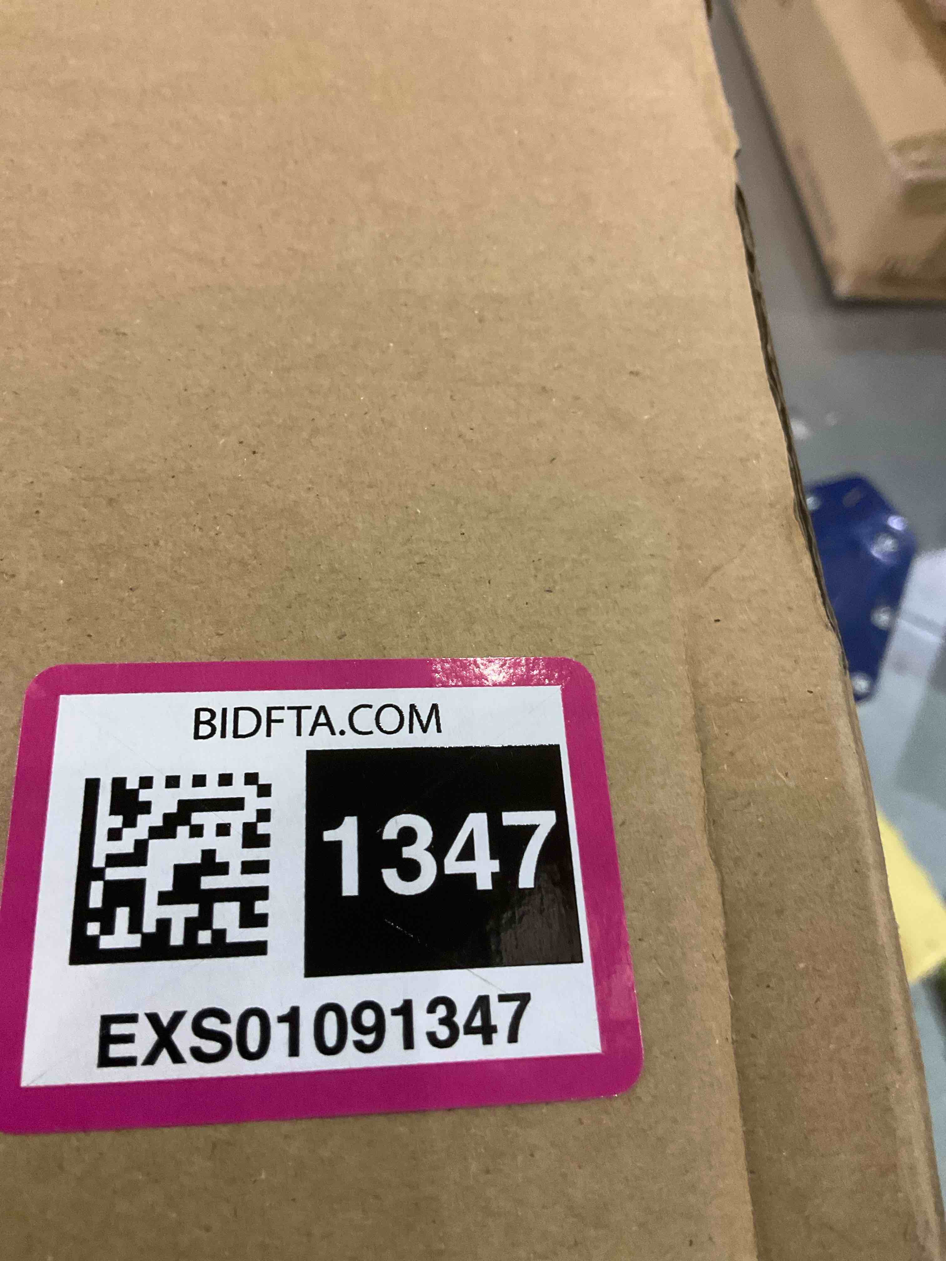 https://s3.amazonaws.com/lotting-images-prod/BargainHunt/EXS01091347_1708607478189.jpeg