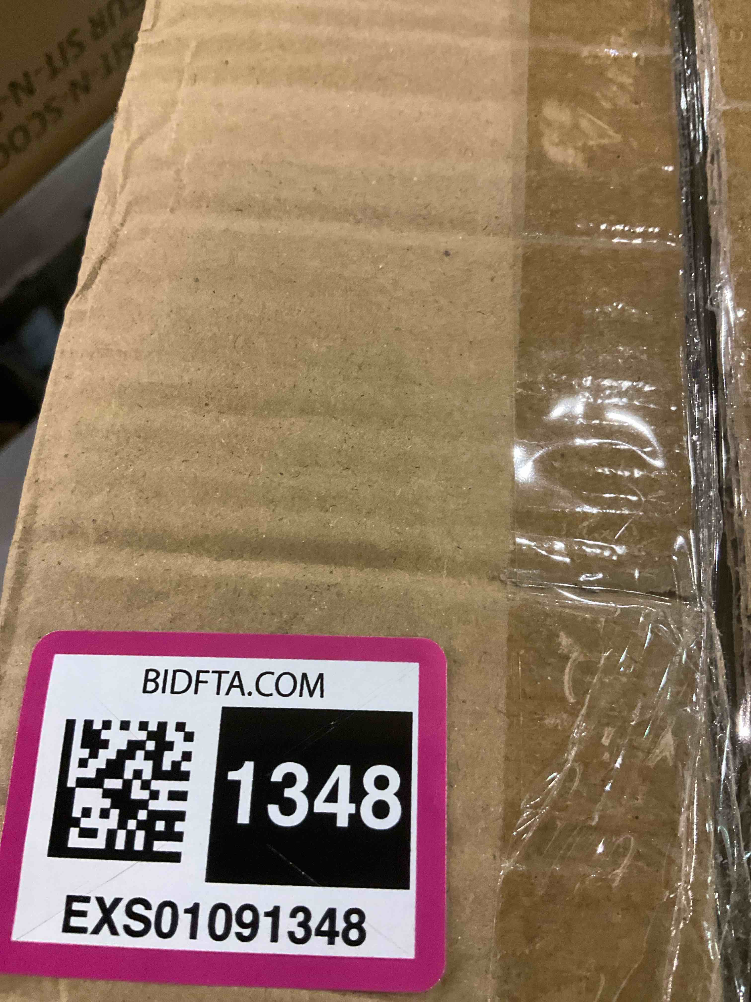 https://s3.amazonaws.com/lotting-images-prod/BargainHunt/EXS01091348_1708607546124.jpeg