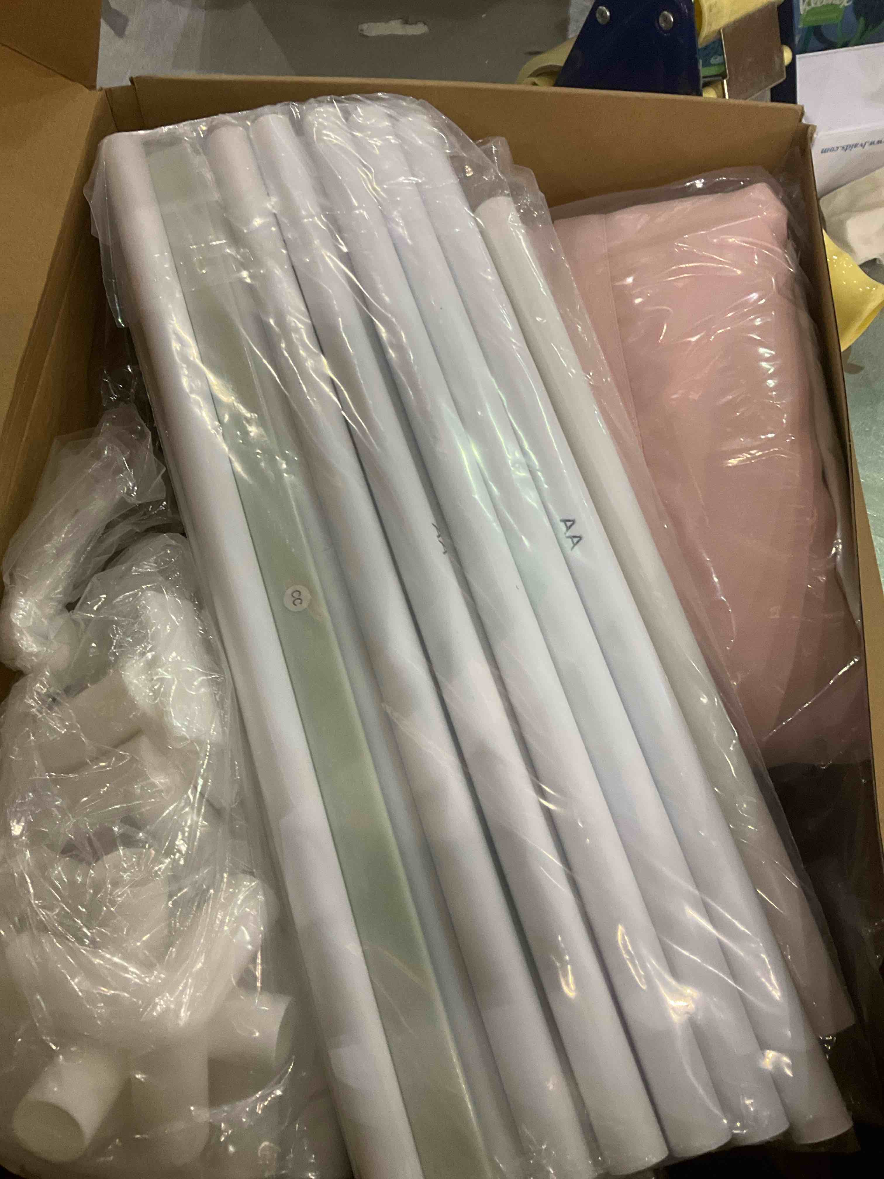 https://s3.amazonaws.com/lotting-images-prod/BargainHunt/EXS01091358_1708608628287.jpeg