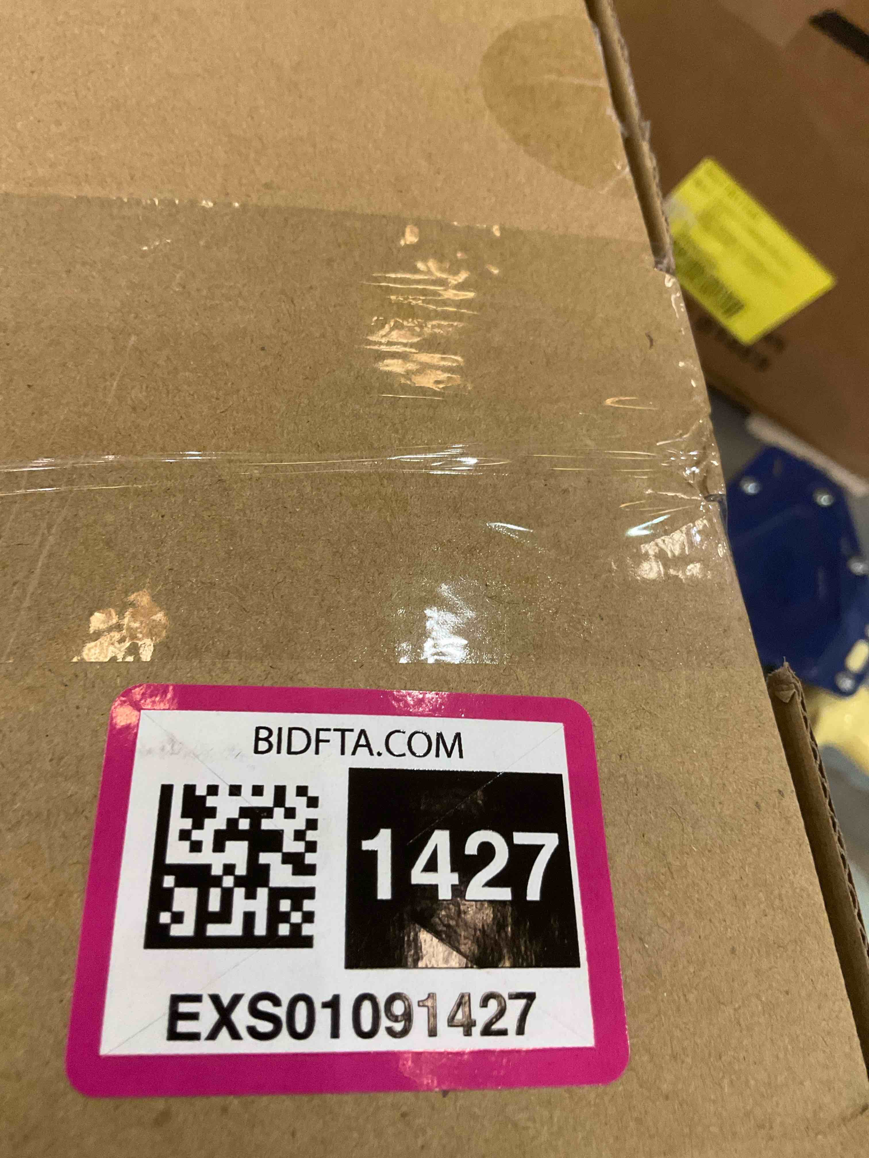 https://s3.amazonaws.com/lotting-images-prod/BargainHunt/EXS01091427_1708618561105.jpeg