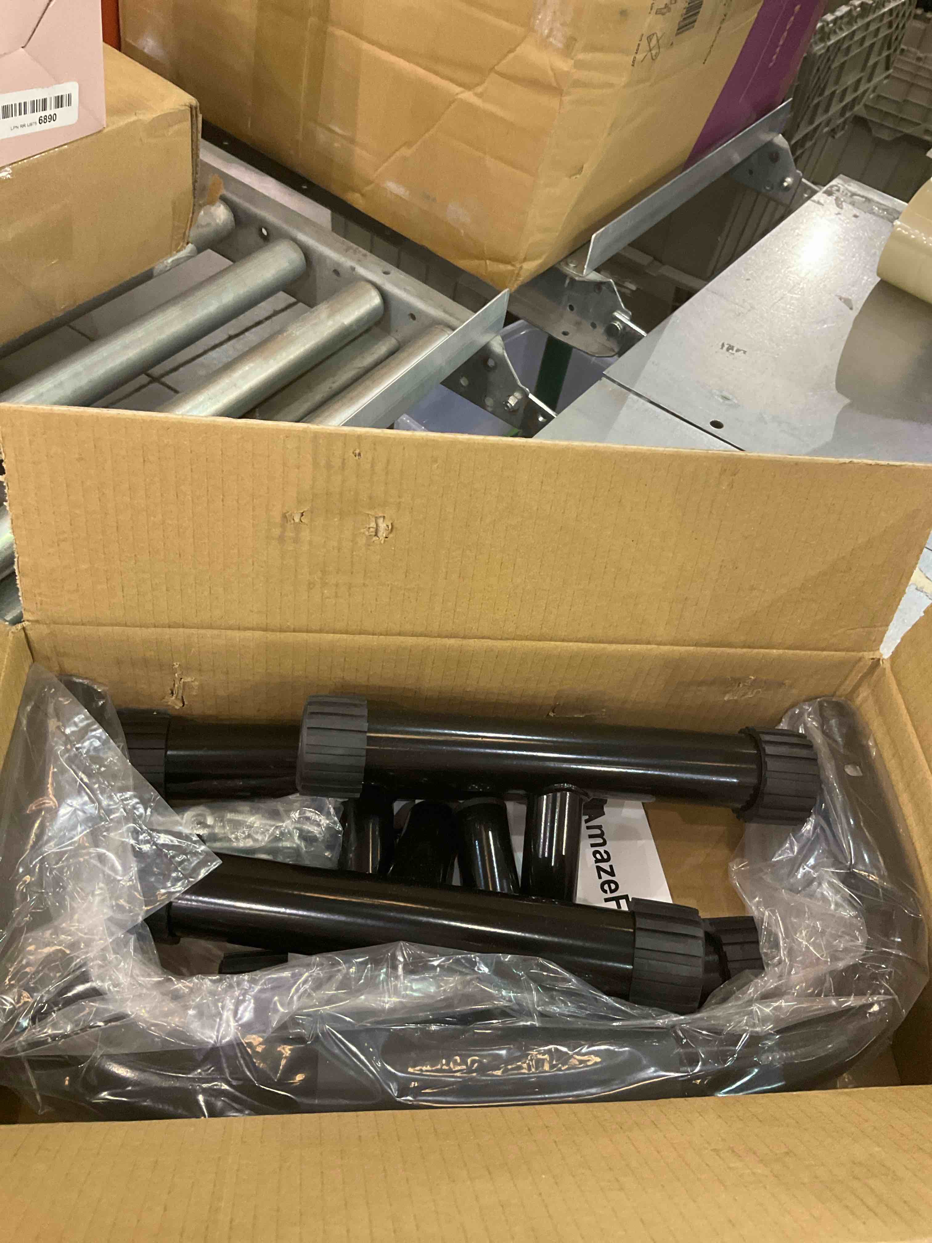 https://s3.amazonaws.com/lotting-images-prod/BargainHunt/EXS01091433_1708619048485.jpeg
